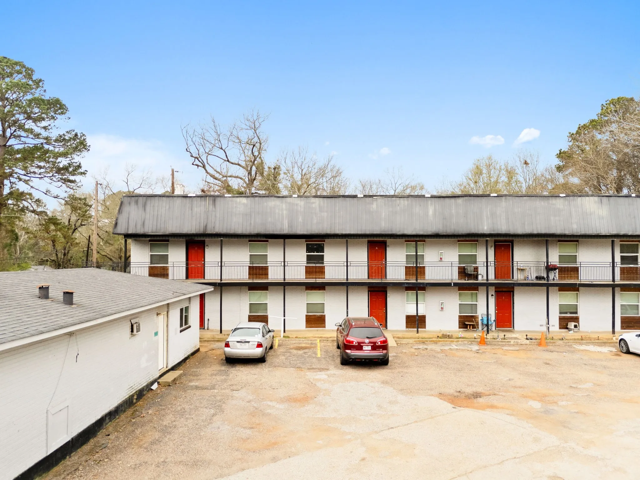 Apartment For Sale in Gregg County , 429 Johnson St, Longview, Texas 75602, 0, 0, Garage spaces, 0 Sqft, built in 1974, Price $1,150,000, mls#21358849, Real Estate Agent in Longview, Homes For Sale in Gregg county, Homes For Sale in Longview, Realtor in Longview Texas, Real Estate Brokerage Independent Realty Texas, Luminita Cordes Realtor