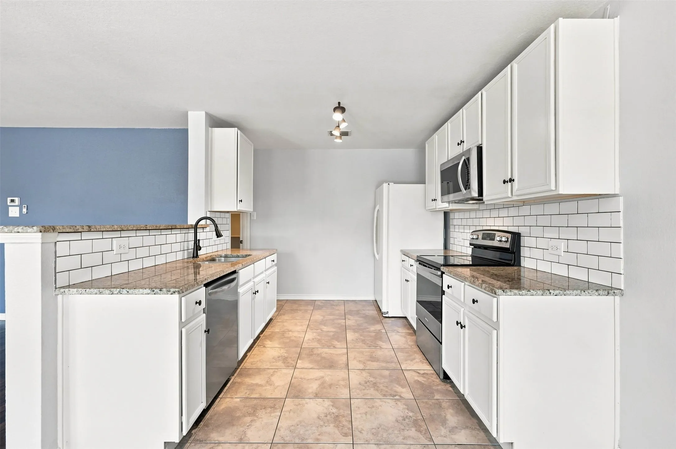 Single Family Residence For Sale in Collin County , 1217 Bellevue Drive, Princeton, Texas 75407, 3 Bedroom, 2 Bathroom, 2 Garage spaces, 1,439 Sqft, built in 2006, mls#21355267, Real Estate Agent in Princeton, Homes For Sale in Collin county, Homes For Sale in Princeton, Realtor in Princeton Texas, Real Estate Brokerage Independent Realty Texas, Luminita Cordes Realtor
