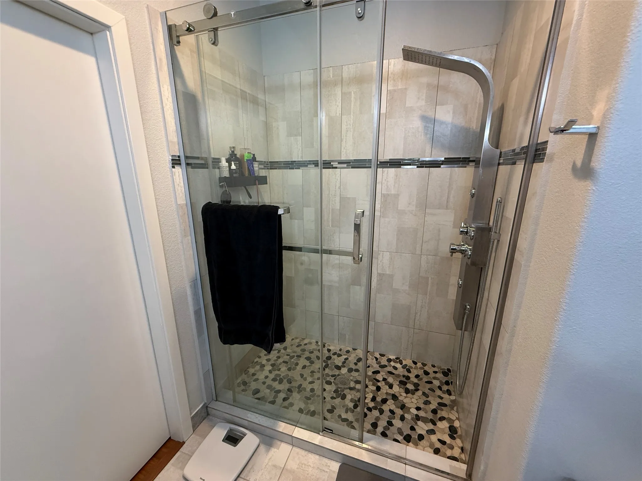 Condominium For Sale in Dallas County , 1220 W Trinity Mills Road 3010, Carrollton, Texas 75006, 1 Bedroom, 2 Bathroom, 1 Garage spaces, 1,055 Sqft, built in 2016, mls#21358791, Real Estate Agent in Carrollton, Homes For Sale in Dallas county, Homes For Sale in Carrollton, Realtor in Carrollton Texas, Real Estate Brokerage Independent Realty Texas, Luminita Cordes Realtor