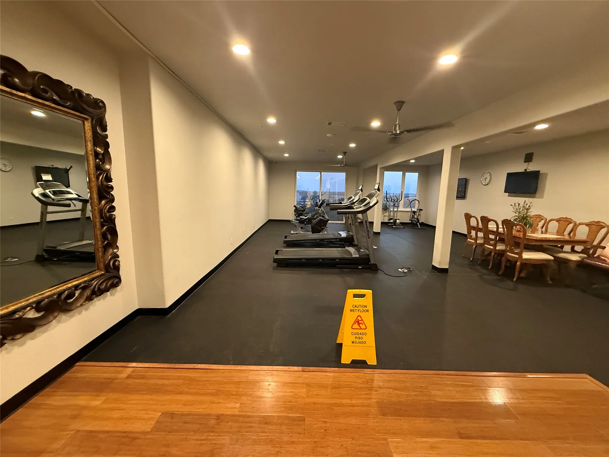 Condominium For Sale in Dallas County , 1220 W Trinity Mills Road 3010, Carrollton, Texas 75006, 1 Bedroom, 2 Bathroom, 1 Garage spaces, 1,055 Sqft, built in 2016, mls#21358791, Real Estate Agent in Carrollton, Homes For Sale in Dallas county, Homes For Sale in Carrollton, Realtor in Carrollton Texas, Real Estate Brokerage Independent Realty Texas, Luminita Cordes Realtor