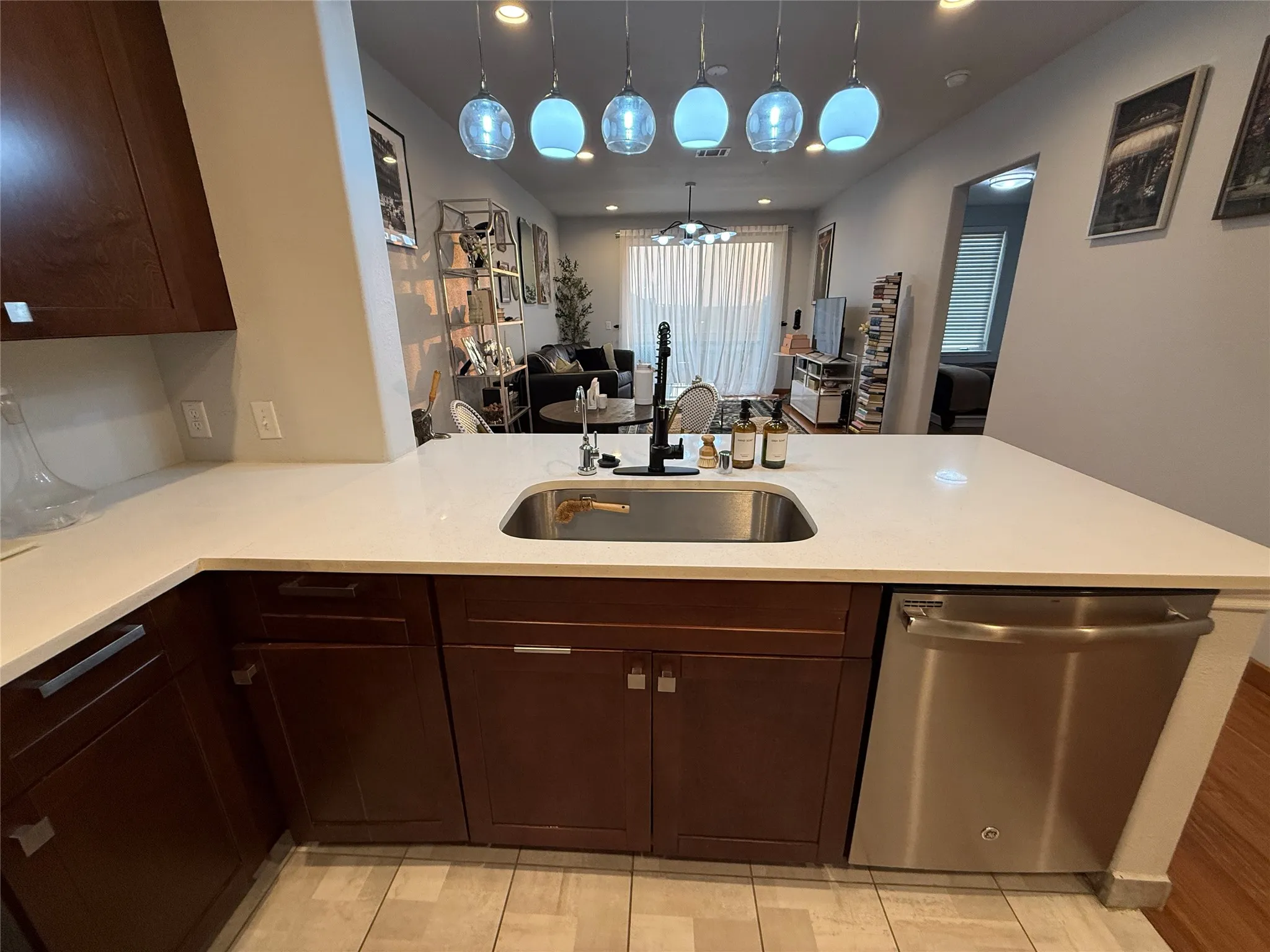 Condominium For Sale in Dallas County , 1220 W Trinity Mills Road 3010, Carrollton, Texas 75006, 1 Bedroom, 2 Bathroom, 1 Garage spaces, 1,055 Sqft, built in 2016, mls#21358791, Real Estate Agent in Carrollton, Homes For Sale in Dallas county, Homes For Sale in Carrollton, Realtor in Carrollton Texas, Real Estate Brokerage Independent Realty Texas, Luminita Cordes Realtor