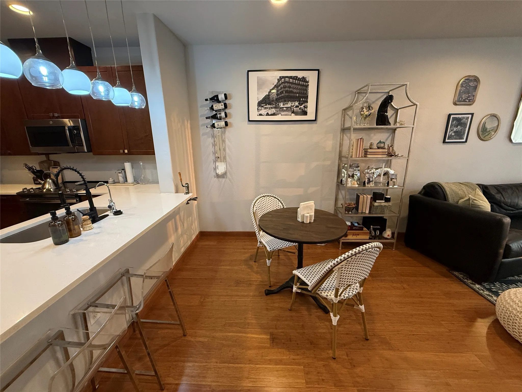 Condominium For Sale in Dallas County , 1220 W Trinity Mills Road 3010, Carrollton, Texas 75006, 1 Bedroom, 2 Bathroom, 1 Garage spaces, 1,055 Sqft, built in 2016, mls#21358791, Real Estate Agent in Carrollton, Homes For Sale in Dallas county, Homes For Sale in Carrollton, Realtor in Carrollton Texas, Real Estate Brokerage Independent Realty Texas, Luminita Cordes Realtor