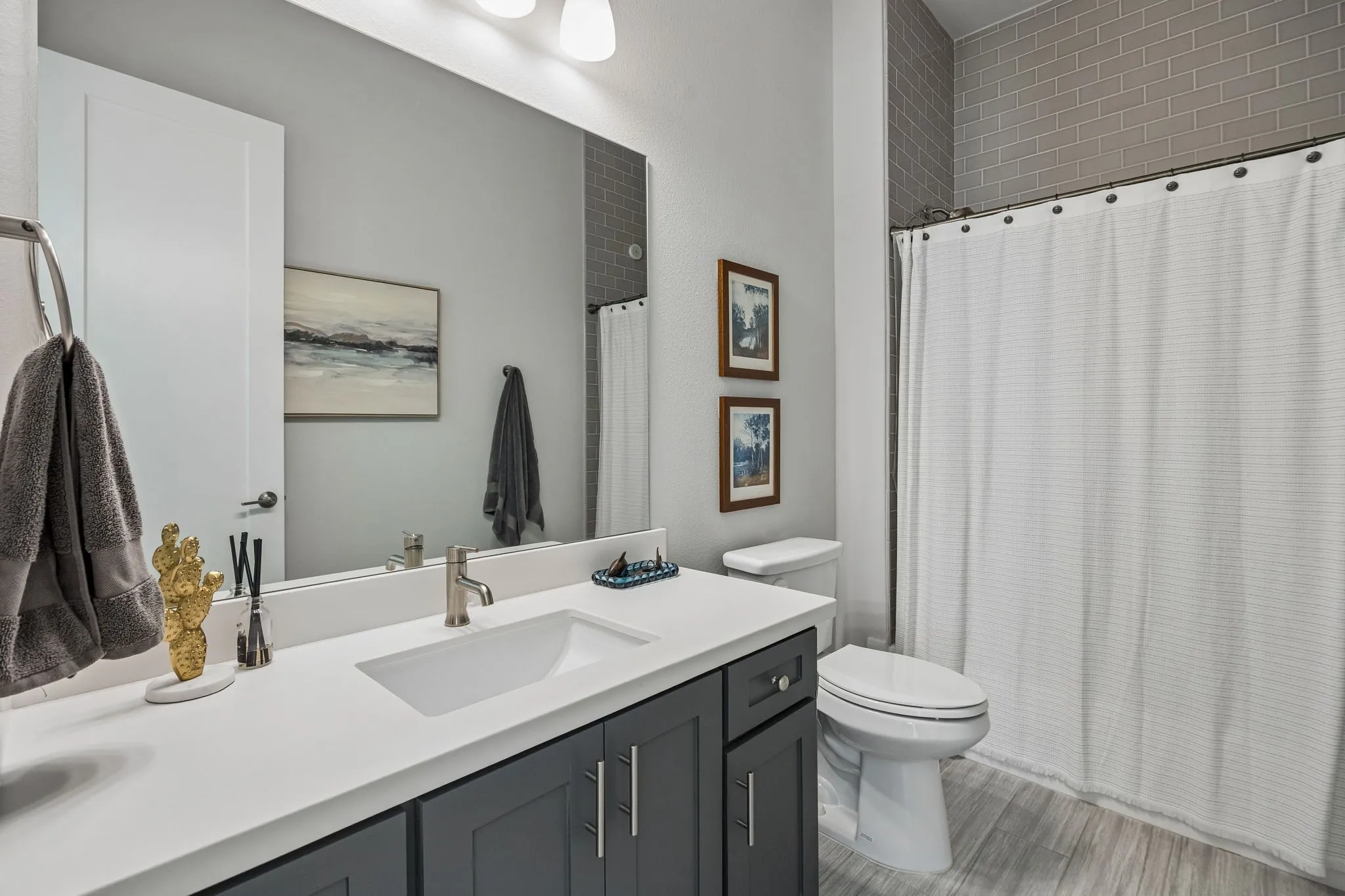 Condominium For Sale in Dallas County , 3200 Ross Avenue 37, Dallas, Texas 75204, 3 Bedroom, 4 Bathroom, 2 Garage spaces, 2,425 Sqft, built in 2017, mls#21356269, Real Estate Agent in Dallas, Homes For Sale in Dallas county, Homes For Sale in Dallas, Realtor in Dallas Texas, Real Estate Brokerage Independent Realty Texas, Luminita Cordes Realtor