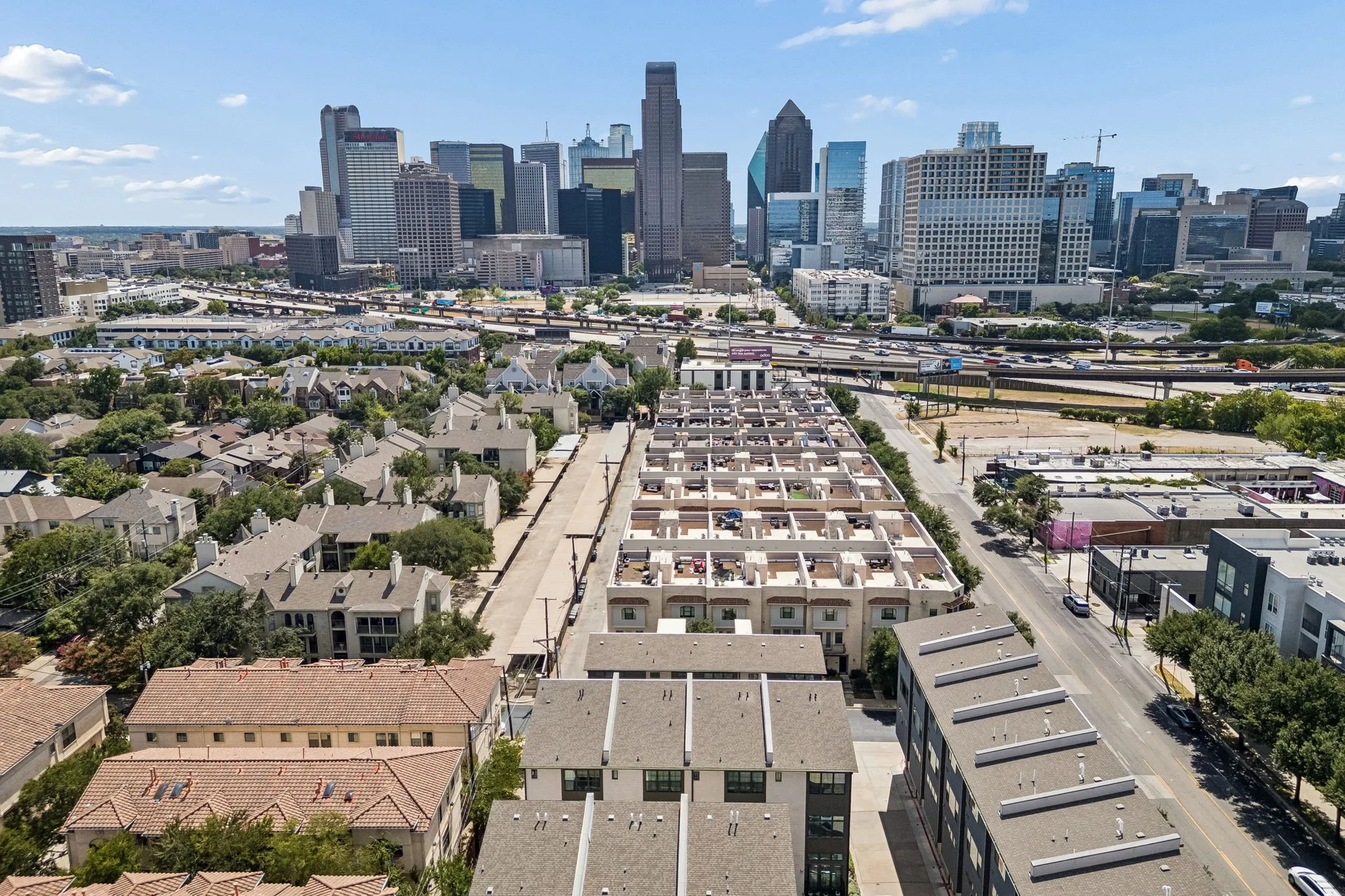 Condominium For Sale in Dallas County , 3200 Ross Avenue 37, Dallas, Texas 75204, 3 Bedroom, 4 Bathroom, 2 Garage spaces, 2,425 Sqft, built in 2017, mls#21356269, Real Estate Agent in Dallas, Homes For Sale in Dallas county, Homes For Sale in Dallas, Realtor in Dallas Texas, Real Estate Brokerage Independent Realty Texas, Luminita Cordes Realtor