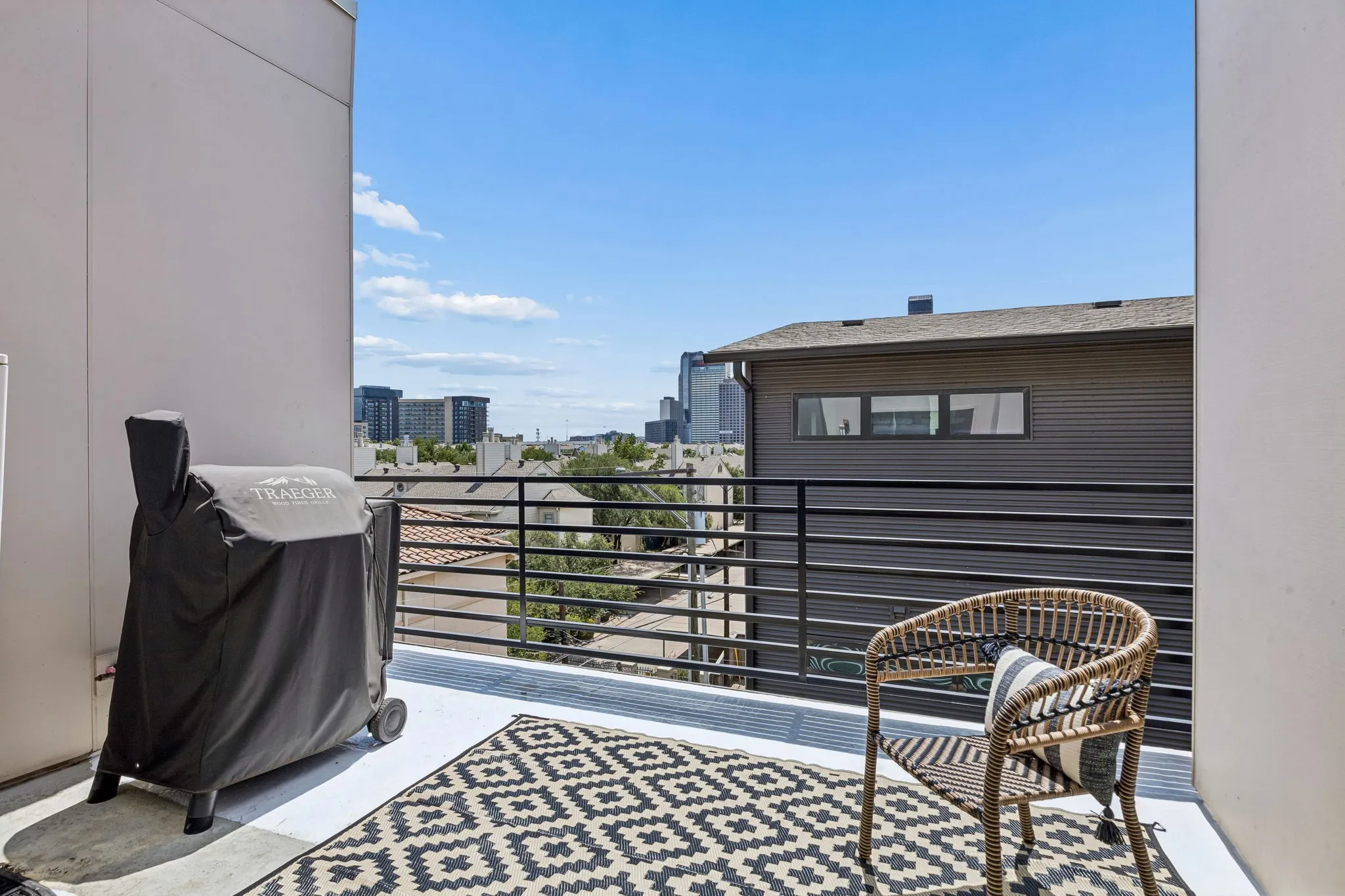 Condominium For Sale in Dallas County , 3200 Ross Avenue 37, Dallas, Texas 75204, 3 Bedroom, 4 Bathroom, 2 Garage spaces, 2,425 Sqft, built in 2017, mls#21356269, Real Estate Agent in Dallas, Homes For Sale in Dallas county, Homes For Sale in Dallas, Realtor in Dallas Texas, Real Estate Brokerage Independent Realty Texas, Luminita Cordes Realtor