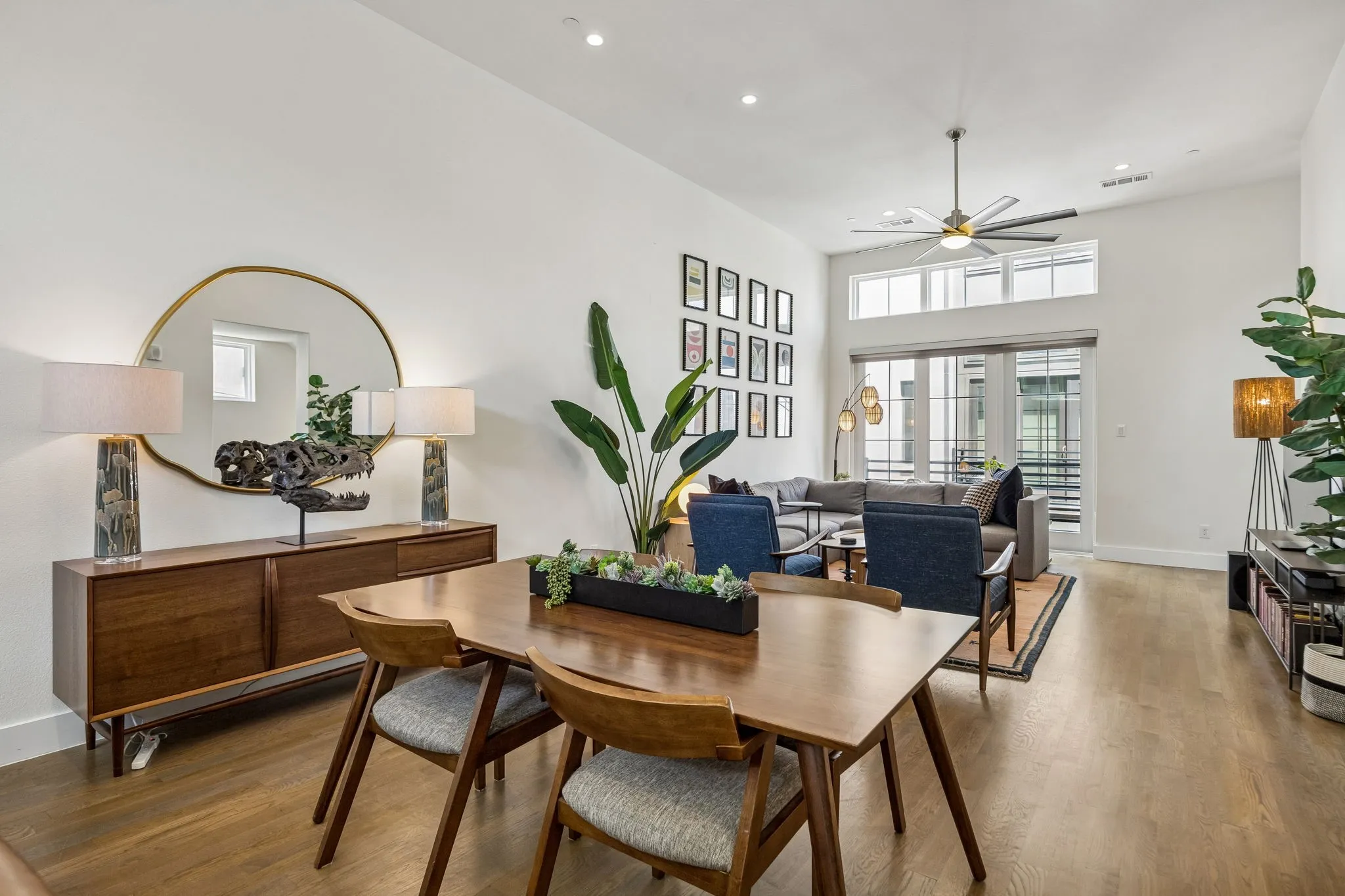 Condominium For Sale in Dallas County , 3200 Ross Avenue 37, Dallas, Texas 75204, 3 Bedroom, 4 Bathroom, 2 Garage spaces, 2,425 Sqft, built in 2017, mls#21356269, Real Estate Agent in Dallas, Homes For Sale in Dallas county, Homes For Sale in Dallas, Realtor in Dallas Texas, Real Estate Brokerage Independent Realty Texas, Luminita Cordes Realtor