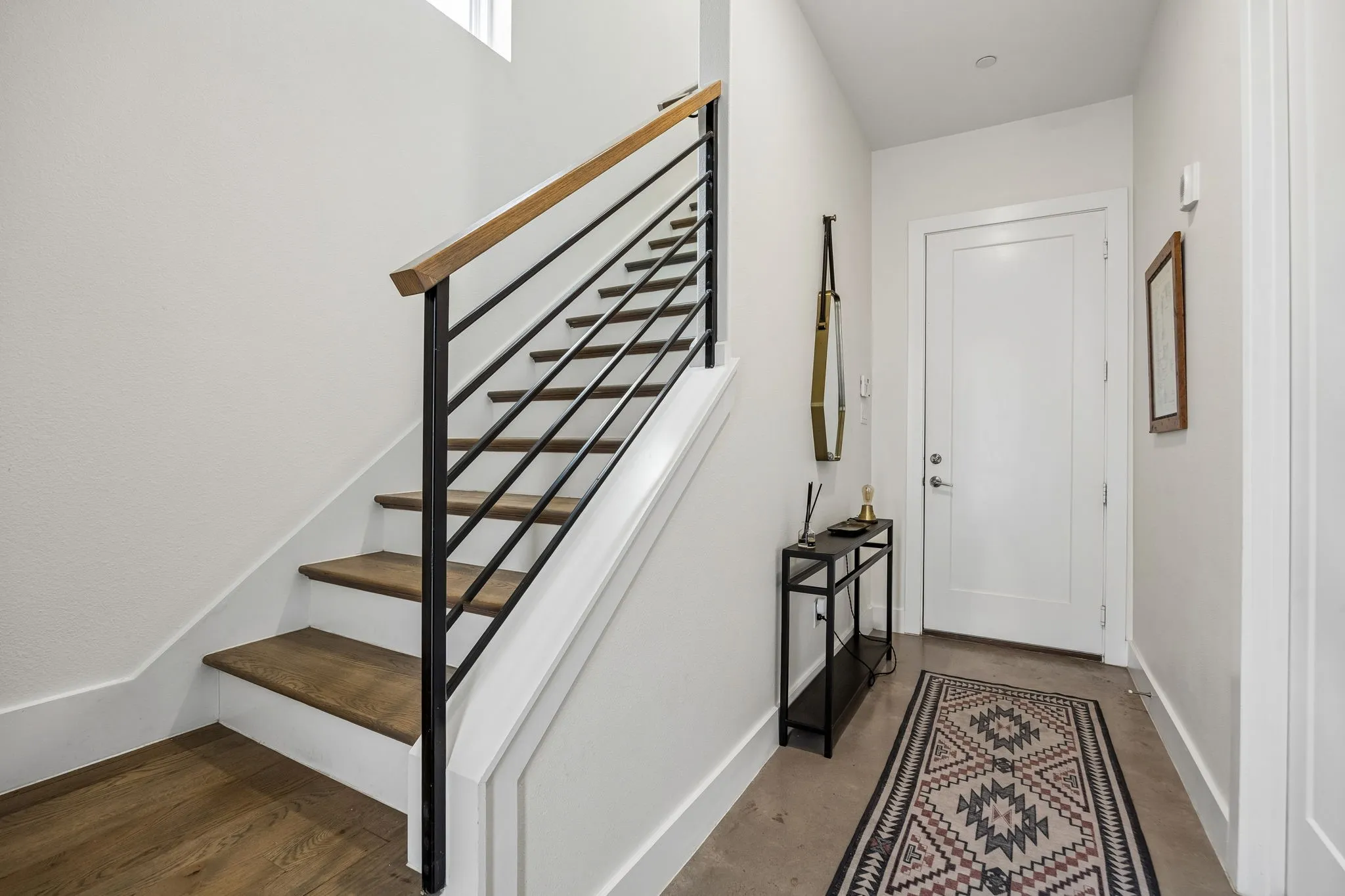 Condominium For Sale in Dallas County , 3200 Ross Avenue 37, Dallas, Texas 75204, 3 Bedroom, 4 Bathroom, 2 Garage spaces, 2,425 Sqft, built in 2017, mls#21356269, Real Estate Agent in Dallas, Homes For Sale in Dallas county, Homes For Sale in Dallas, Realtor in Dallas Texas, Real Estate Brokerage Independent Realty Texas, Luminita Cordes Realtor