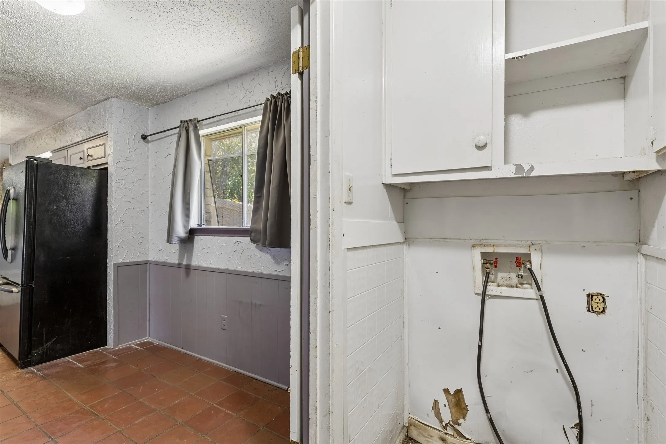 Single Family Residence For Sale in Tarrant County , 6153 Walla Avenue, Fort Worth, Texas 76133, 3 Bedroom, 2 Bathroom, 2 Garage spaces, 1,766 Sqft, built in 1964, mls#21359011, Real Estate Agent in Fort Worth, Homes For Sale in Tarrant county, Homes For Sale in Fort Worth, Realtor in Fort Worth Texas, Real Estate Brokerage Independent Realty Texas, Luminita Cordes Realtor