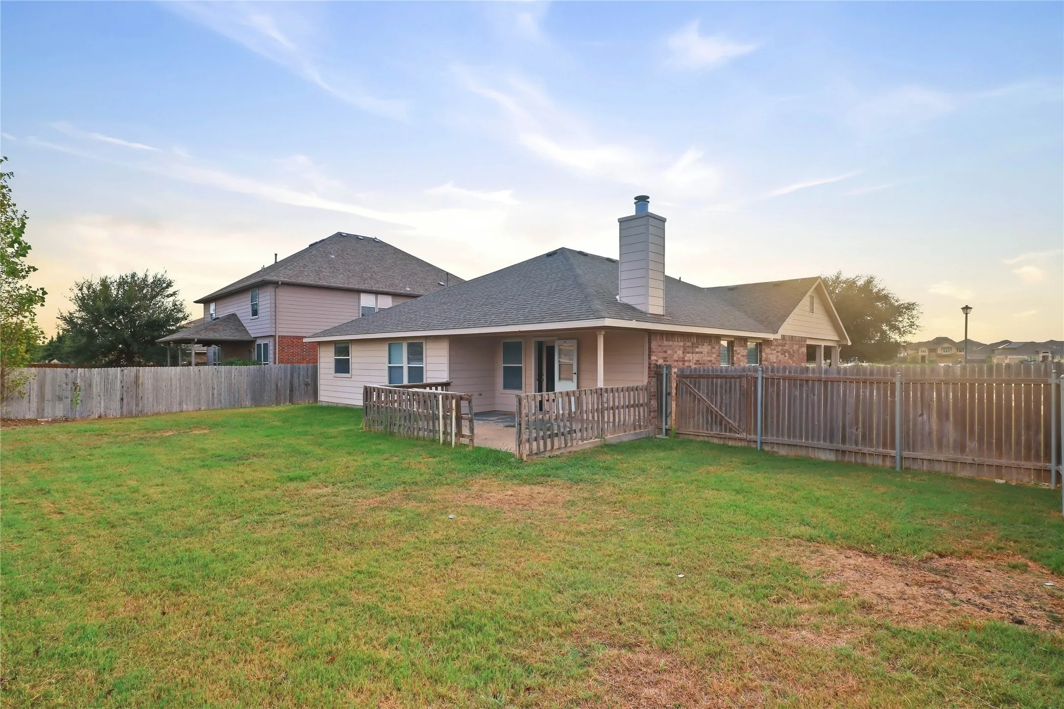 Single Family Residence For Sale in Travis County , 20121 Harrier Flight Trail, Pflugerville, Texas 78660, 4 Bedroom, 2 Bathroom, 2 Garage spaces, 1,936 Sqft, built in 2008, mls#21358955, Real Estate Agent in Pflugerville, Homes For Sale in Travis county, Homes For Sale in Pflugerville, Realtor in Pflugerville Texas, Real Estate Brokerage Independent Realty Texas, Luminita Cordes Realtor