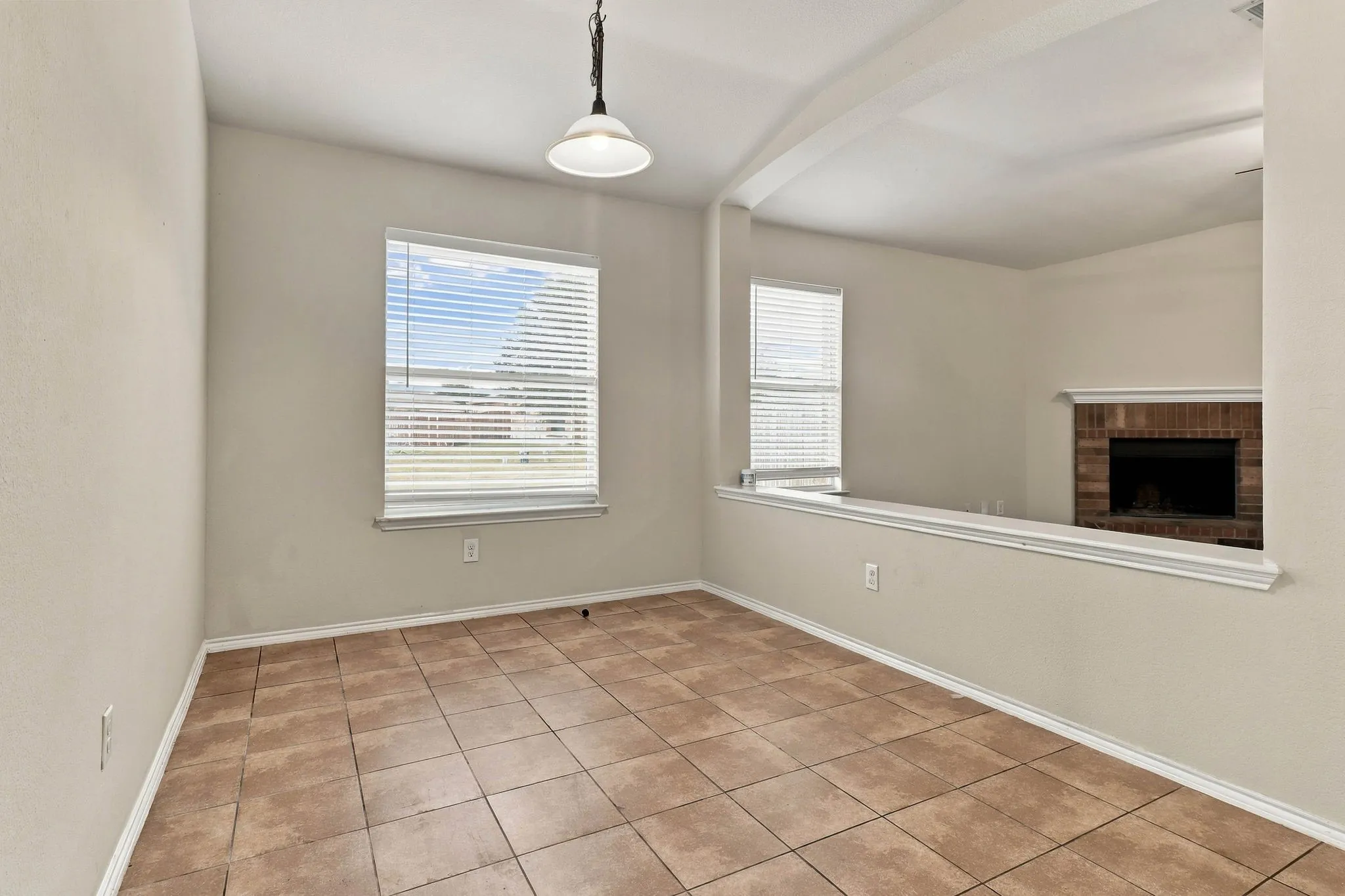 Single Family Residence For Sale in Travis County , 20121 Harrier Flight Trail, Pflugerville, Texas 78660, 4 Bedroom, 2 Bathroom, 2 Garage spaces, 1,936 Sqft, built in 2008, mls#21358955, Real Estate Agent in Pflugerville, Homes For Sale in Travis county, Homes For Sale in Pflugerville, Realtor in Pflugerville Texas, Real Estate Brokerage Independent Realty Texas, Luminita Cordes Realtor