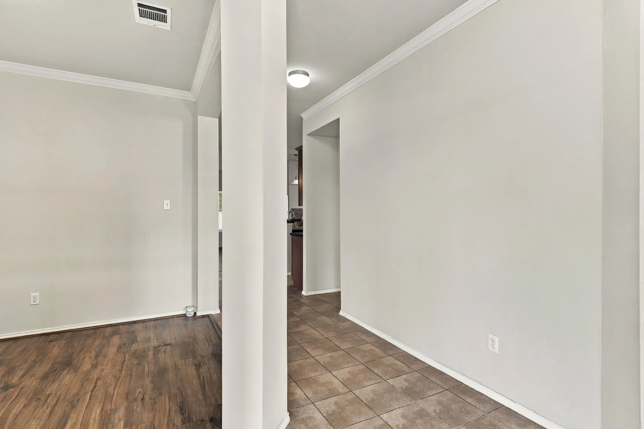 Single Family Residence For Sale in Travis County , 20121 Harrier Flight Trail, Pflugerville, Texas 78660, 4 Bedroom, 2 Bathroom, 2 Garage spaces, 1,936 Sqft, built in 2008, mls#21358955, Real Estate Agent in Pflugerville, Homes For Sale in Travis county, Homes For Sale in Pflugerville, Realtor in Pflugerville Texas, Real Estate Brokerage Independent Realty Texas, Luminita Cordes Realtor