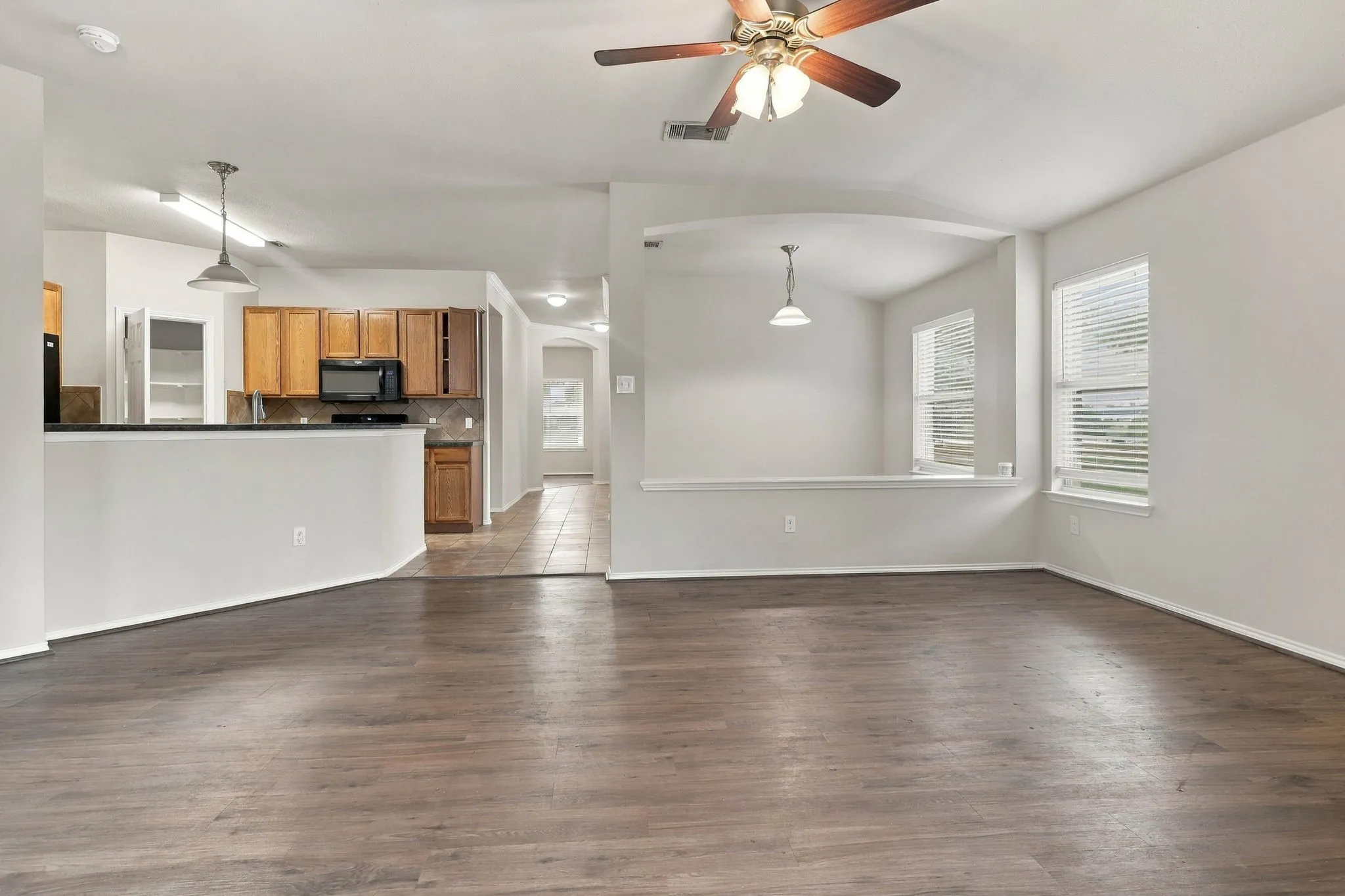 Single Family Residence For Sale in Travis County , 20121 Harrier Flight Trail, Pflugerville, Texas 78660, 4 Bedroom, 2 Bathroom, 2 Garage spaces, 1,936 Sqft, built in 2008, mls#21358955, Real Estate Agent in Pflugerville, Homes For Sale in Travis county, Homes For Sale in Pflugerville, Realtor in Pflugerville Texas, Real Estate Brokerage Independent Realty Texas, Luminita Cordes Realtor