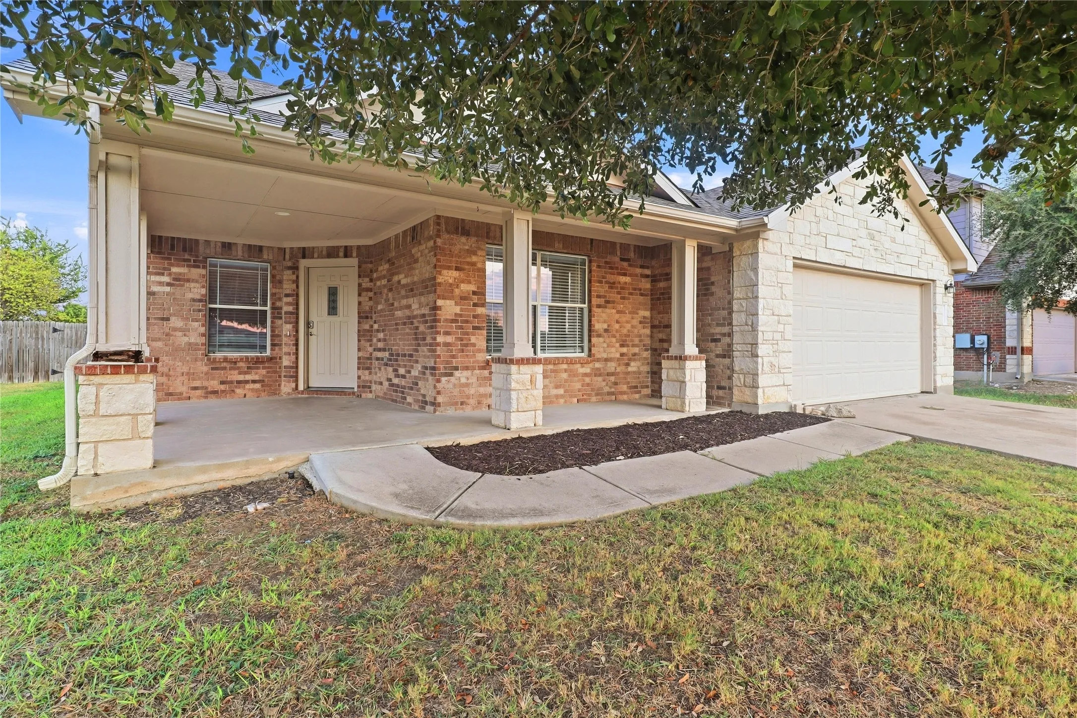Single Family Residence For Sale in Travis County , 20121 Harrier Flight Trail, Pflugerville, Texas 78660, 4 Bedroom, 2 Bathroom, 2 Garage spaces, 1,936 Sqft, built in 2008, mls#21358955, Real Estate Agent in Pflugerville, Homes For Sale in Travis county, Homes For Sale in Pflugerville, Realtor in Pflugerville Texas, Real Estate Brokerage Independent Realty Texas, Luminita Cordes Realtor