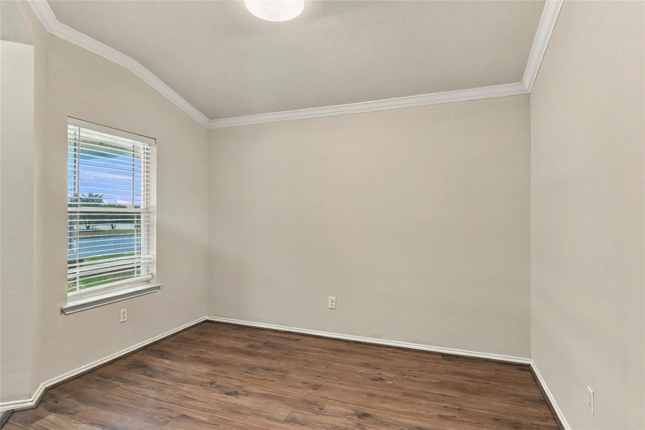 Single Family Residence For Sale in Travis County , 20121 Harrier Flight Trail, Pflugerville, Texas 78660, 4 Bedroom, 2 Bathroom, 2 Garage spaces, 1,936 Sqft, built in 2008, mls#21358955, Real Estate Agent in Pflugerville, Homes For Sale in Travis county, Homes For Sale in Pflugerville, Realtor in Pflugerville Texas, Real Estate Brokerage Independent Realty Texas, Luminita Cordes Realtor