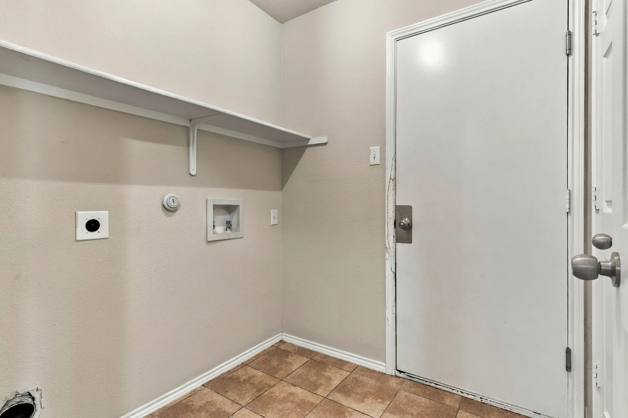 Single Family Residence For Sale in Travis County , 20121 Harrier Flight Trail, Pflugerville, Texas 78660, 4 Bedroom, 2 Bathroom, 2 Garage spaces, 1,936 Sqft, built in 2008, mls#21358955, Real Estate Agent in Pflugerville, Homes For Sale in Travis county, Homes For Sale in Pflugerville, Realtor in Pflugerville Texas, Real Estate Brokerage Independent Realty Texas, Luminita Cordes Realtor