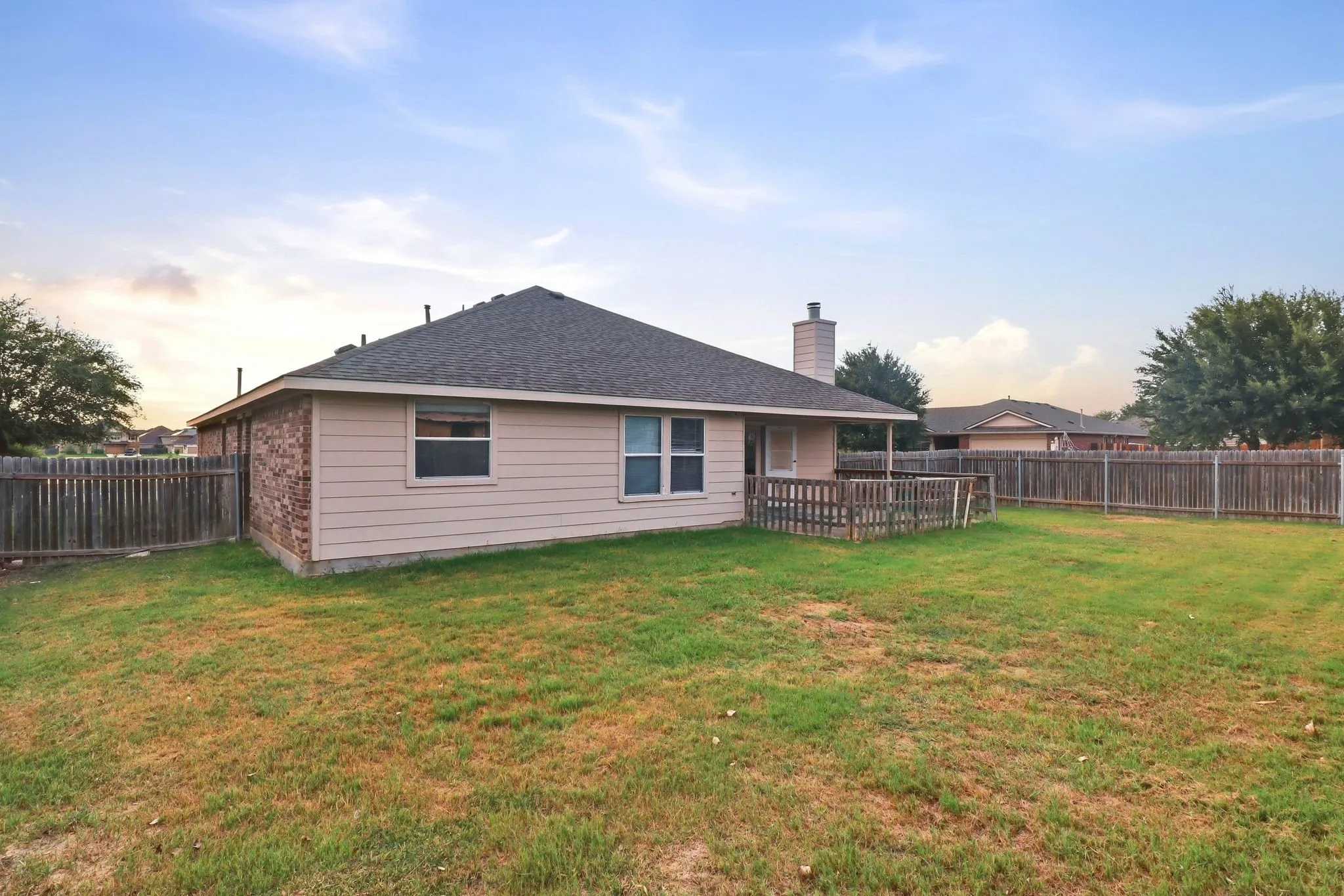 Single Family Residence For Sale in Travis County , 20121 Harrier Flight Trail, Pflugerville, Texas 78660, 4 Bedroom, 2 Bathroom, 2 Garage spaces, 1,936 Sqft, built in 2008, mls#21358955, Real Estate Agent in Pflugerville, Homes For Sale in Travis county, Homes For Sale in Pflugerville, Realtor in Pflugerville Texas, Real Estate Brokerage Independent Realty Texas, Luminita Cordes Realtor