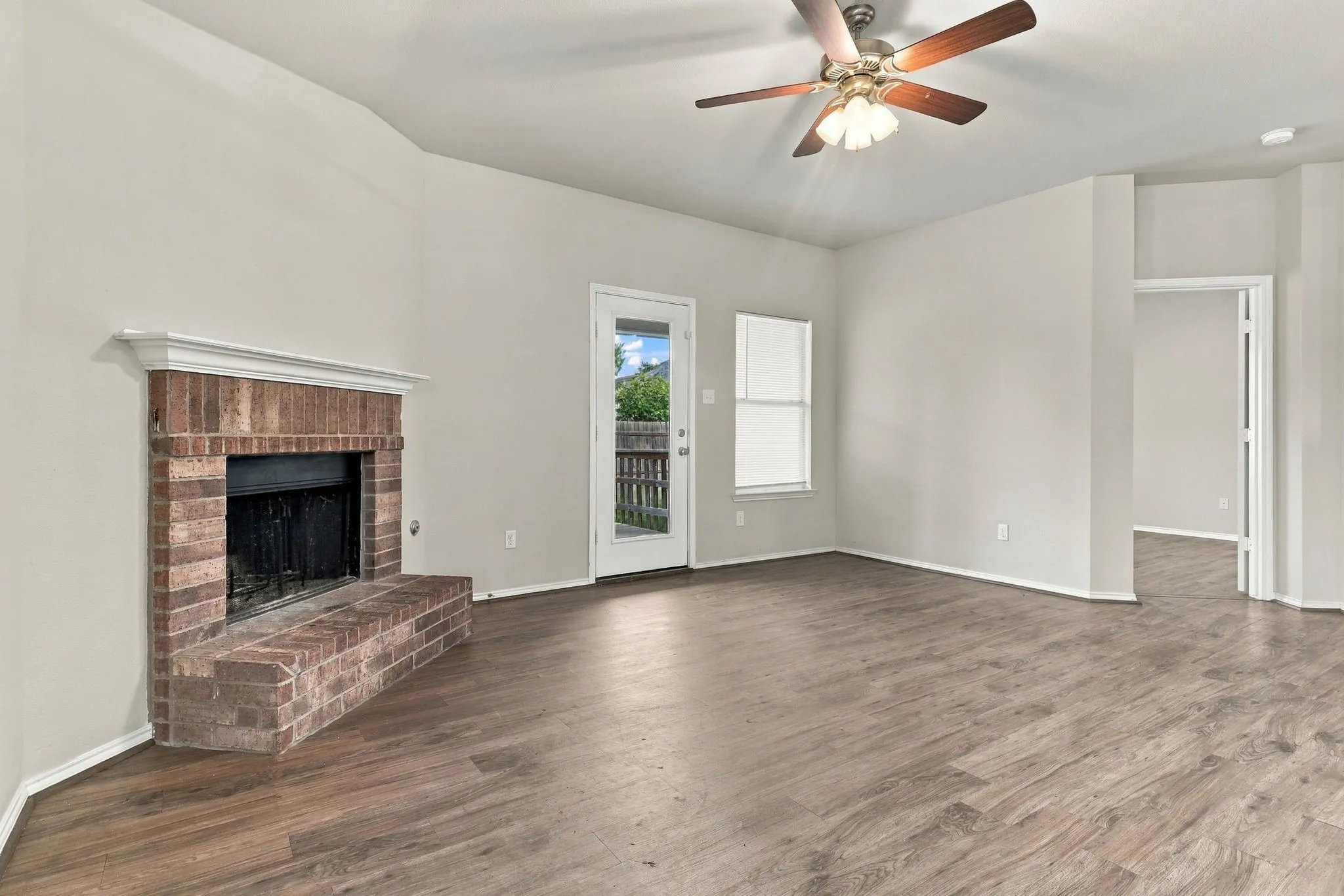 Single Family Residence For Sale in Travis County , 20121 Harrier Flight Trail, Pflugerville, Texas 78660, 4 Bedroom, 2 Bathroom, 2 Garage spaces, 1,936 Sqft, built in 2008, mls#21358955, Real Estate Agent in Pflugerville, Homes For Sale in Travis county, Homes For Sale in Pflugerville, Realtor in Pflugerville Texas, Real Estate Brokerage Independent Realty Texas, Luminita Cordes Realtor