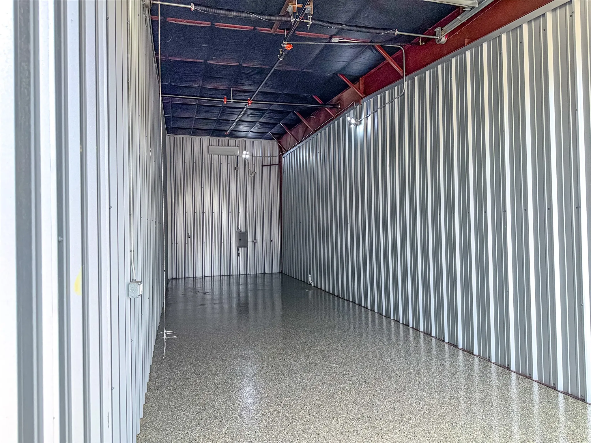 Industrial For Sale in Denton County , 853 Main Street D9, Lake Dallas, Texas 75065, 0, 0, Garage spaces, 0 Sqft, built in 2003, Price $108,900, mls#21356181, Real Estate Agent in Lake Dallas, Homes For Sale in Denton county, Homes For Sale in Lake Dallas, Realtor in Lake Dallas Texas, Real Estate Brokerage Independent Realty Texas, Luminita Cordes Realtor
