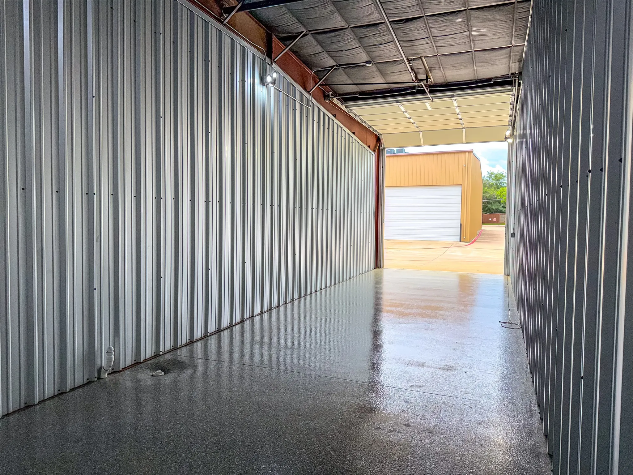 Industrial For Sale in Denton County , 853 Main Street D9, Lake Dallas, Texas 75065, 0, 0, Garage spaces, 0 Sqft, built in 2003, Price $108,900, mls#21356181, Real Estate Agent in Lake Dallas, Homes For Sale in Denton county, Homes For Sale in Lake Dallas, Realtor in Lake Dallas Texas, Real Estate Brokerage Independent Realty Texas, Luminita Cordes Realtor