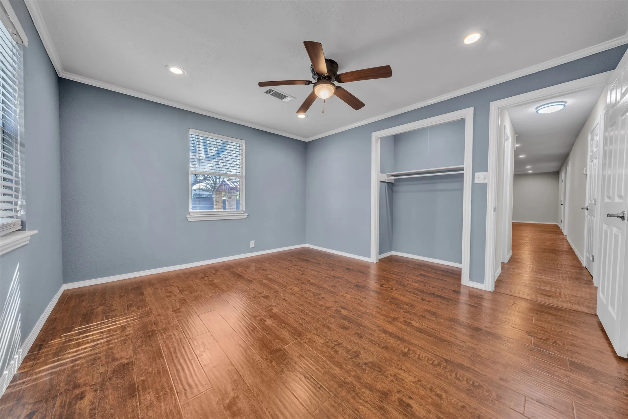 Single Family Residence For Sale in Hunt County , 2618 Horne Circle, Caddo Mills, Texas 75135, 3 Bedroom, 2 Bathroom, Garage spaces, 1,800 Sqft, built in 1980, mls#21359004, Real Estate Agent in Caddo Mills, Homes For Sale in Hunt county, Homes For Sale in Caddo Mills, Realtor in Caddo Mills Texas, Real Estate Brokerage Independent Realty Texas, Luminita Cordes Realtor