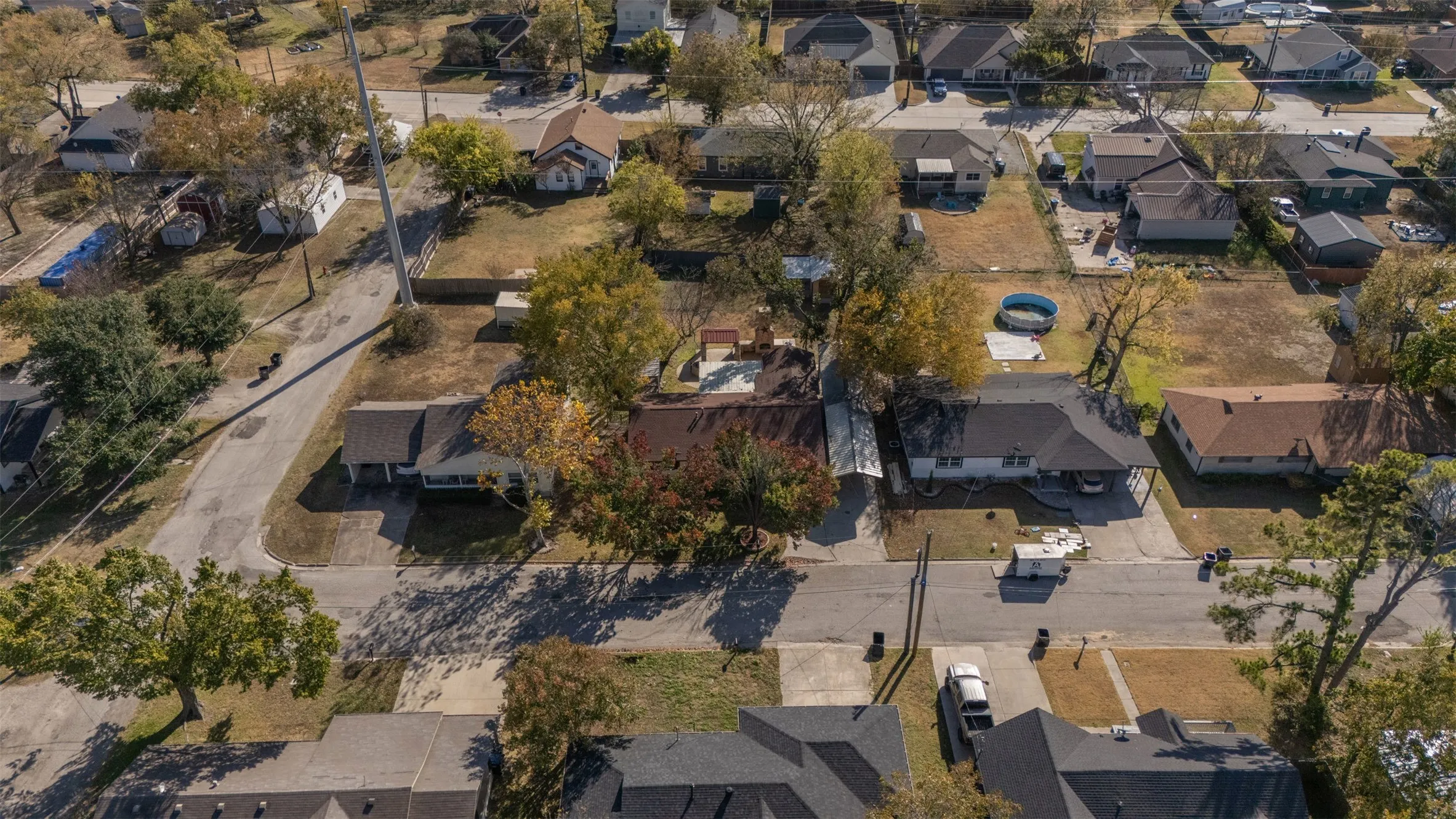 Single Family Residence For Sale in Hunt County , 2618 Horne Circle, Caddo Mills, Texas 75135, 3 Bedroom, 2 Bathroom, Garage spaces, 1,800 Sqft, built in 1980, mls#21359004, Real Estate Agent in Caddo Mills, Homes For Sale in Hunt county, Homes For Sale in Caddo Mills, Realtor in Caddo Mills Texas, Real Estate Brokerage Independent Realty Texas, Luminita Cordes Realtor