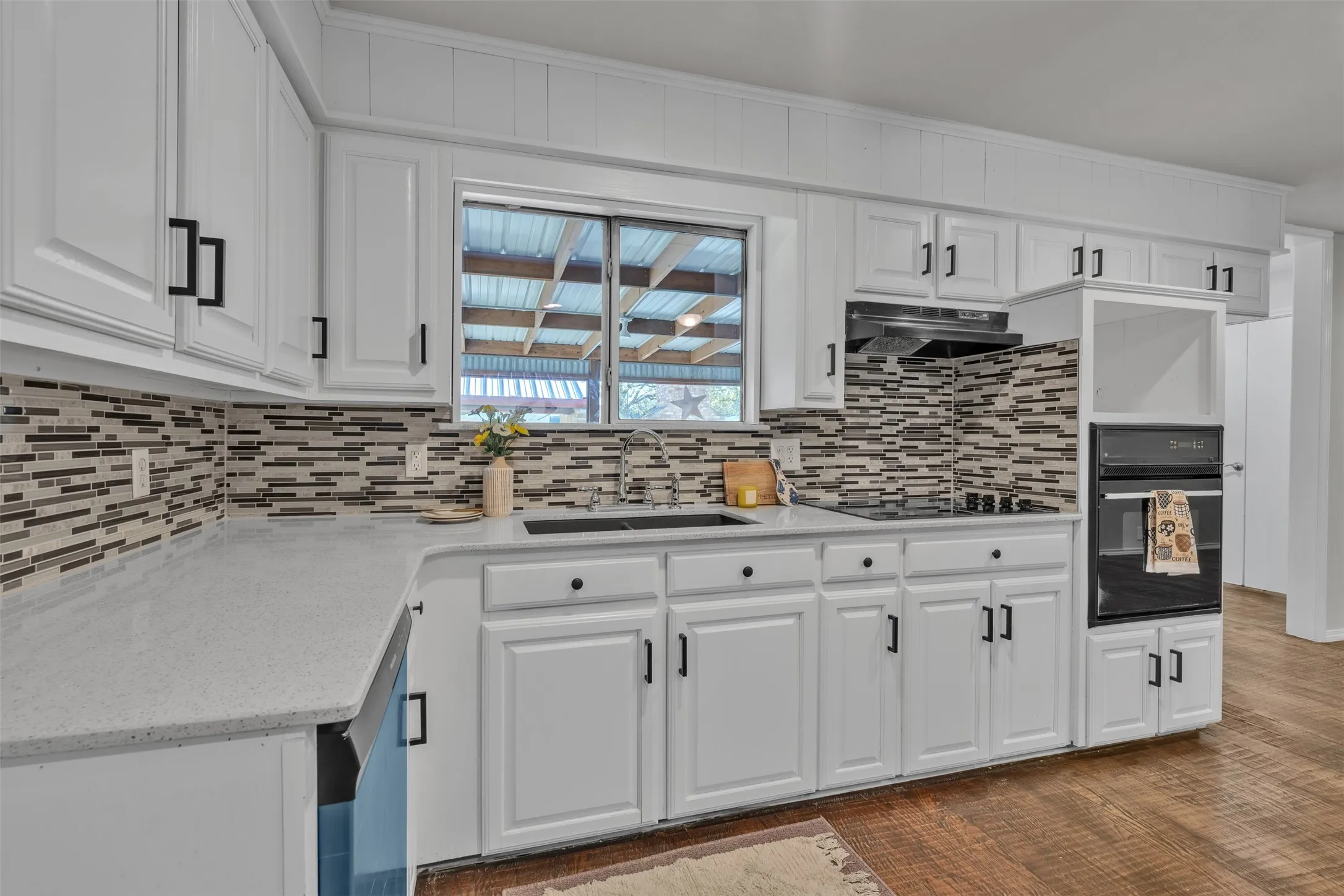 Single Family Residence For Sale in Hunt County , 2618 Horne Circle, Caddo Mills, Texas 75135, 3 Bedroom, 2 Bathroom, Garage spaces, 1,800 Sqft, built in 1980, mls#21359004, Real Estate Agent in Caddo Mills, Homes For Sale in Hunt county, Homes For Sale in Caddo Mills, Realtor in Caddo Mills Texas, Real Estate Brokerage Independent Realty Texas, Luminita Cordes Realtor