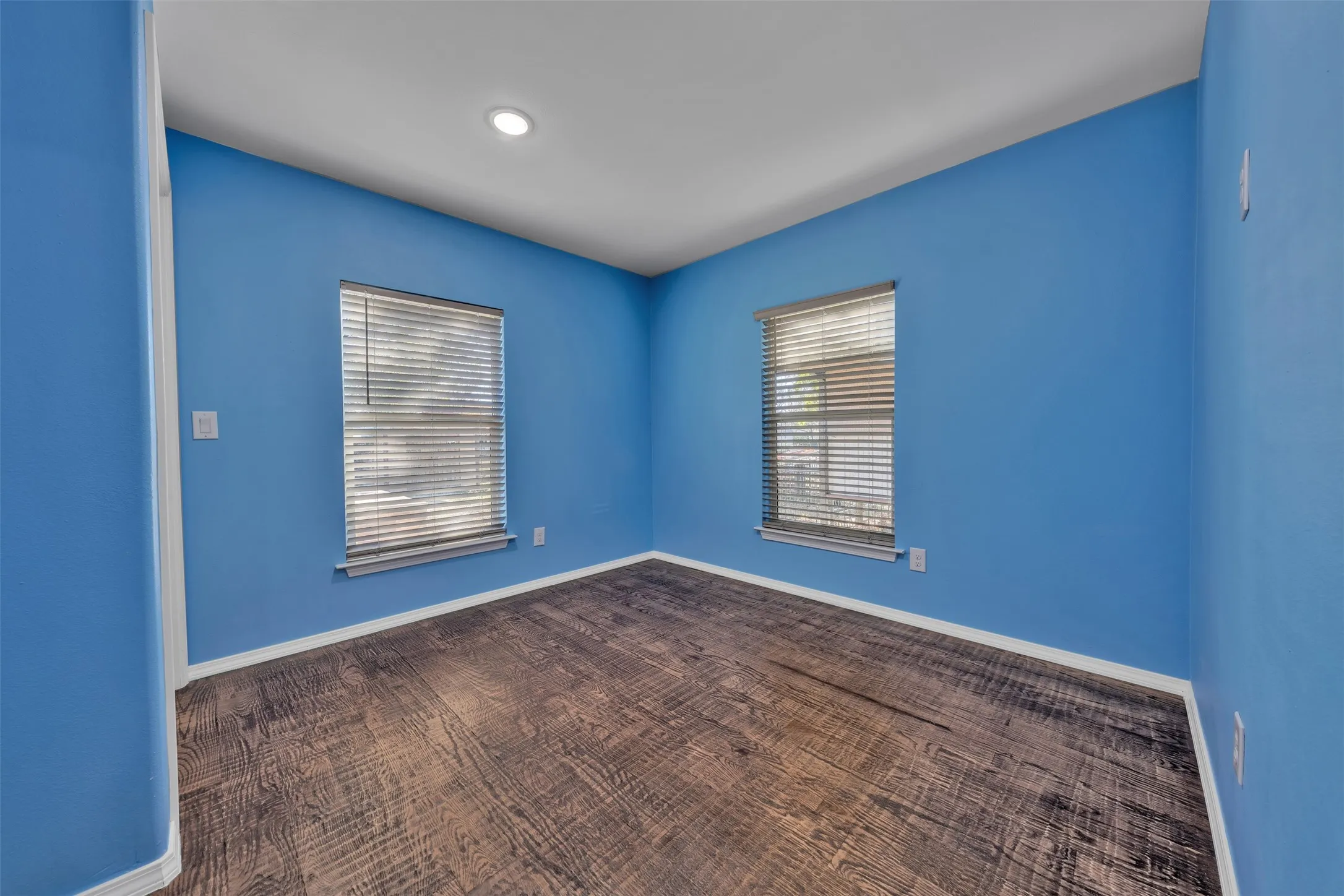 Single Family Residence For Sale in Hunt County , 2618 Horne Circle, Caddo Mills, Texas 75135, 3 Bedroom, 2 Bathroom, Garage spaces, 1,800 Sqft, built in 1980, mls#21359004, Real Estate Agent in Caddo Mills, Homes For Sale in Hunt county, Homes For Sale in Caddo Mills, Realtor in Caddo Mills Texas, Real Estate Brokerage Independent Realty Texas, Luminita Cordes Realtor
