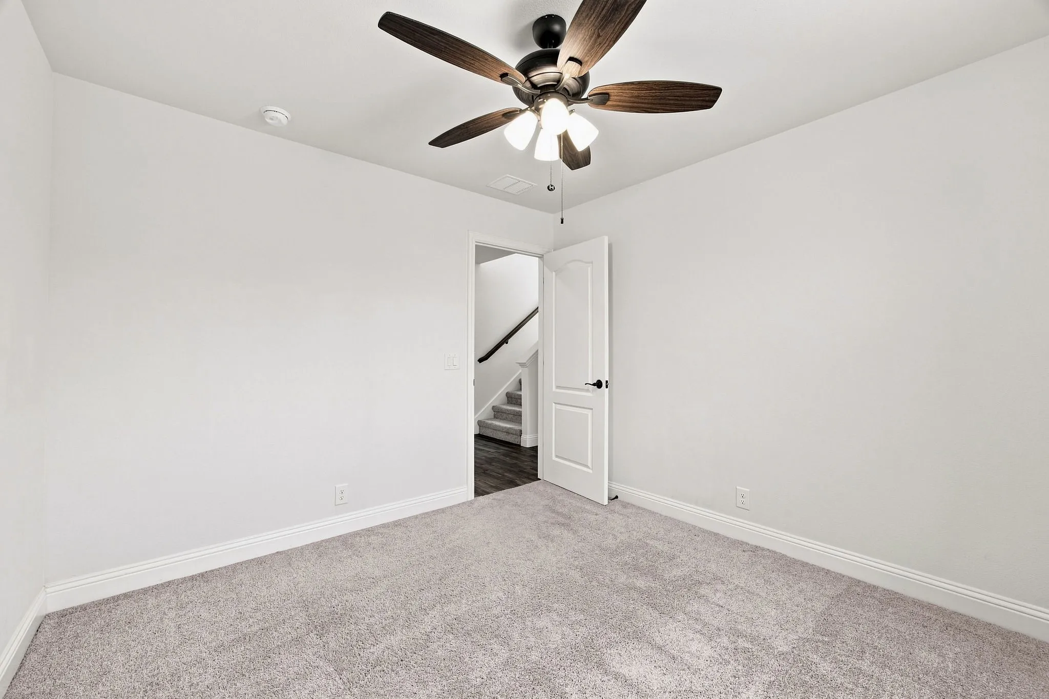 Single Family Residence For Sale in Denton County , 7217 Bird Cherry Lane, Little Elm, Texas 76227, 4 Bedroom, 3 Bathroom, 2 Garage spaces, 2,456 Sqft, built in 2022, mls#21330524, Real Estate Agent in Little Elm, Homes For Sale in Denton county, Homes For Sale in Little Elm, Realtor in Little Elm Texas, Real Estate Brokerage Independent Realty Texas, Luminita Cordes Realtor