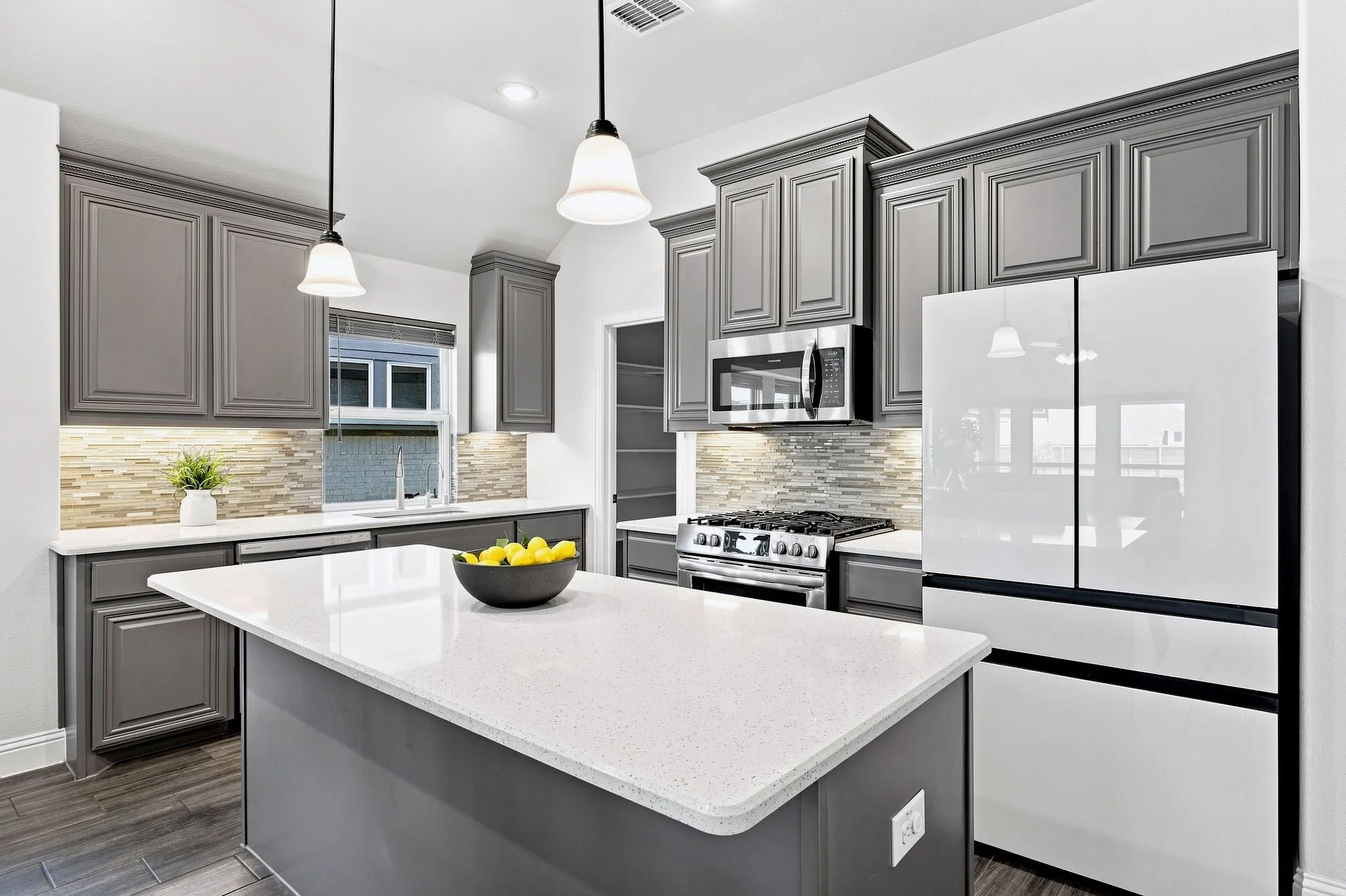 Single Family Residence For Sale in Denton County , 7217 Bird Cherry Lane, Little Elm, Texas 76227, 4 Bedroom, 3 Bathroom, 2 Garage spaces, 2,456 Sqft, built in 2022, mls#21330524, Real Estate Agent in Little Elm, Homes For Sale in Denton county, Homes For Sale in Little Elm, Realtor in Little Elm Texas, Real Estate Brokerage Independent Realty Texas, Luminita Cordes Realtor