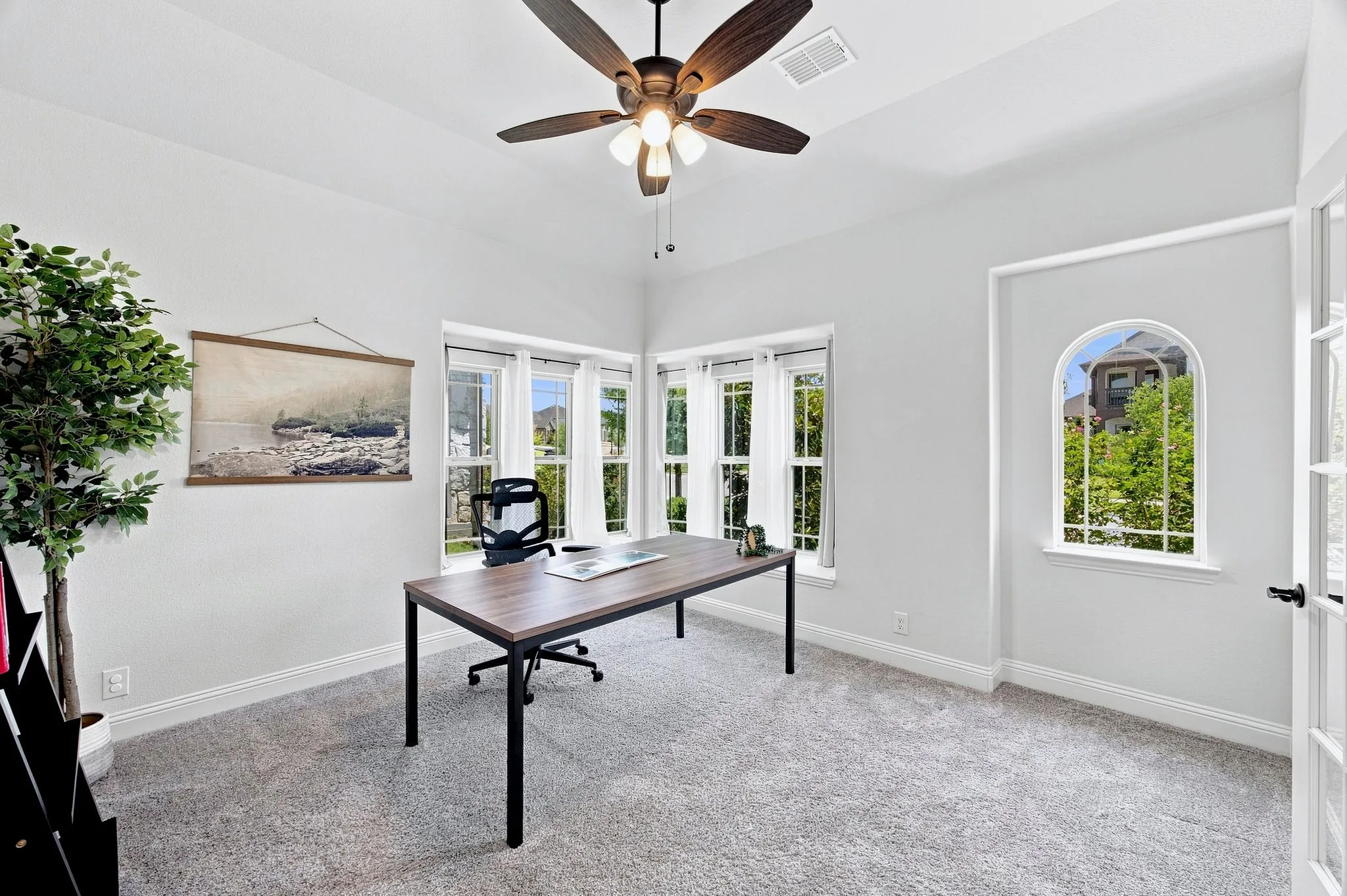 Single Family Residence For Sale in Denton County , 7217 Bird Cherry Lane, Little Elm, Texas 76227, 4 Bedroom, 3 Bathroom, 2 Garage spaces, 2,456 Sqft, built in 2022, mls#21330524, Real Estate Agent in Little Elm, Homes For Sale in Denton county, Homes For Sale in Little Elm, Realtor in Little Elm Texas, Real Estate Brokerage Independent Realty Texas, Luminita Cordes Realtor