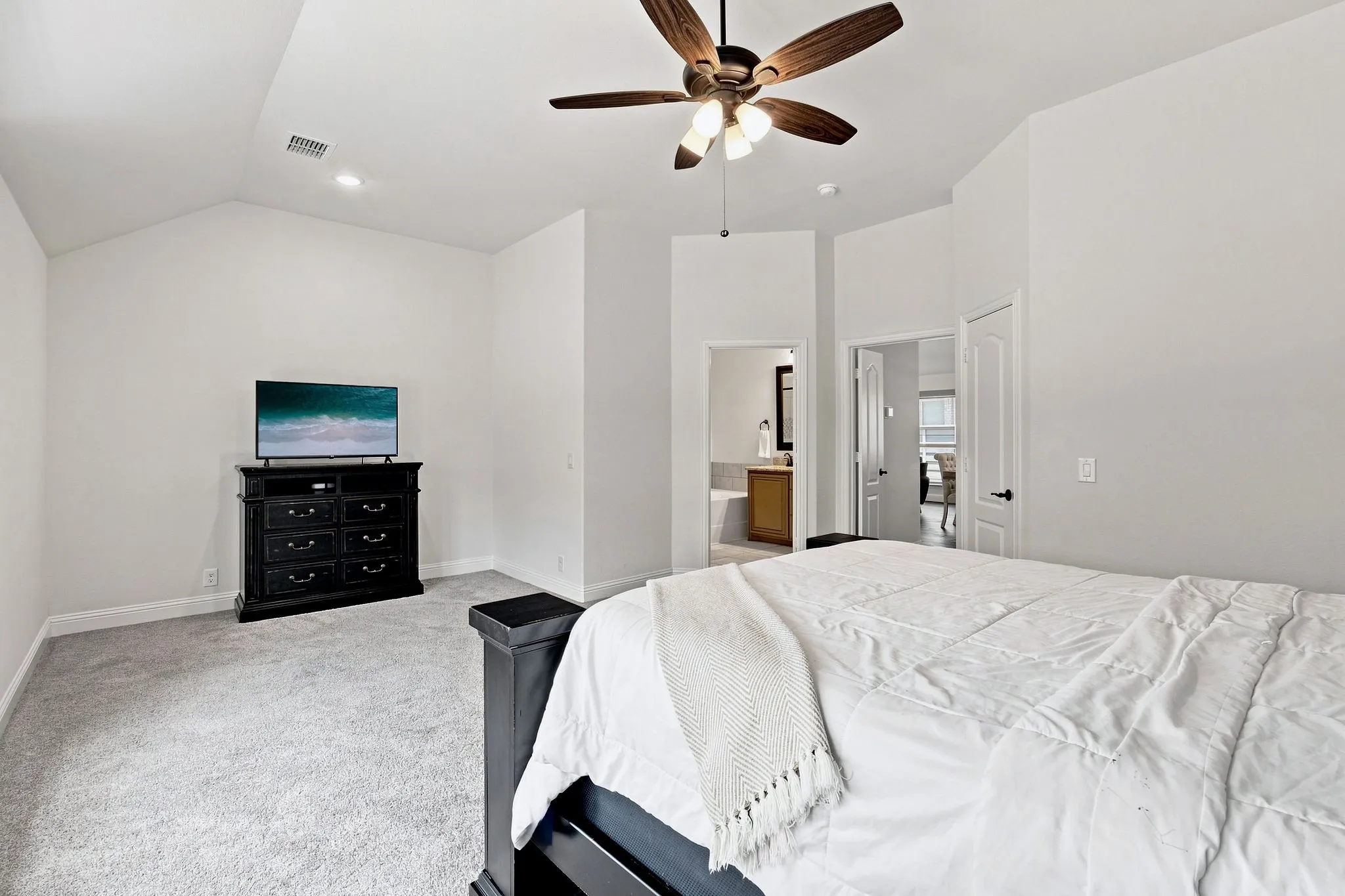 Single Family Residence For Sale in Denton County , 7217 Bird Cherry Lane, Little Elm, Texas 76227, 4 Bedroom, 3 Bathroom, 2 Garage spaces, 2,456 Sqft, built in 2022, mls#21330524, Real Estate Agent in Little Elm, Homes For Sale in Denton county, Homes For Sale in Little Elm, Realtor in Little Elm Texas, Real Estate Brokerage Independent Realty Texas, Luminita Cordes Realtor