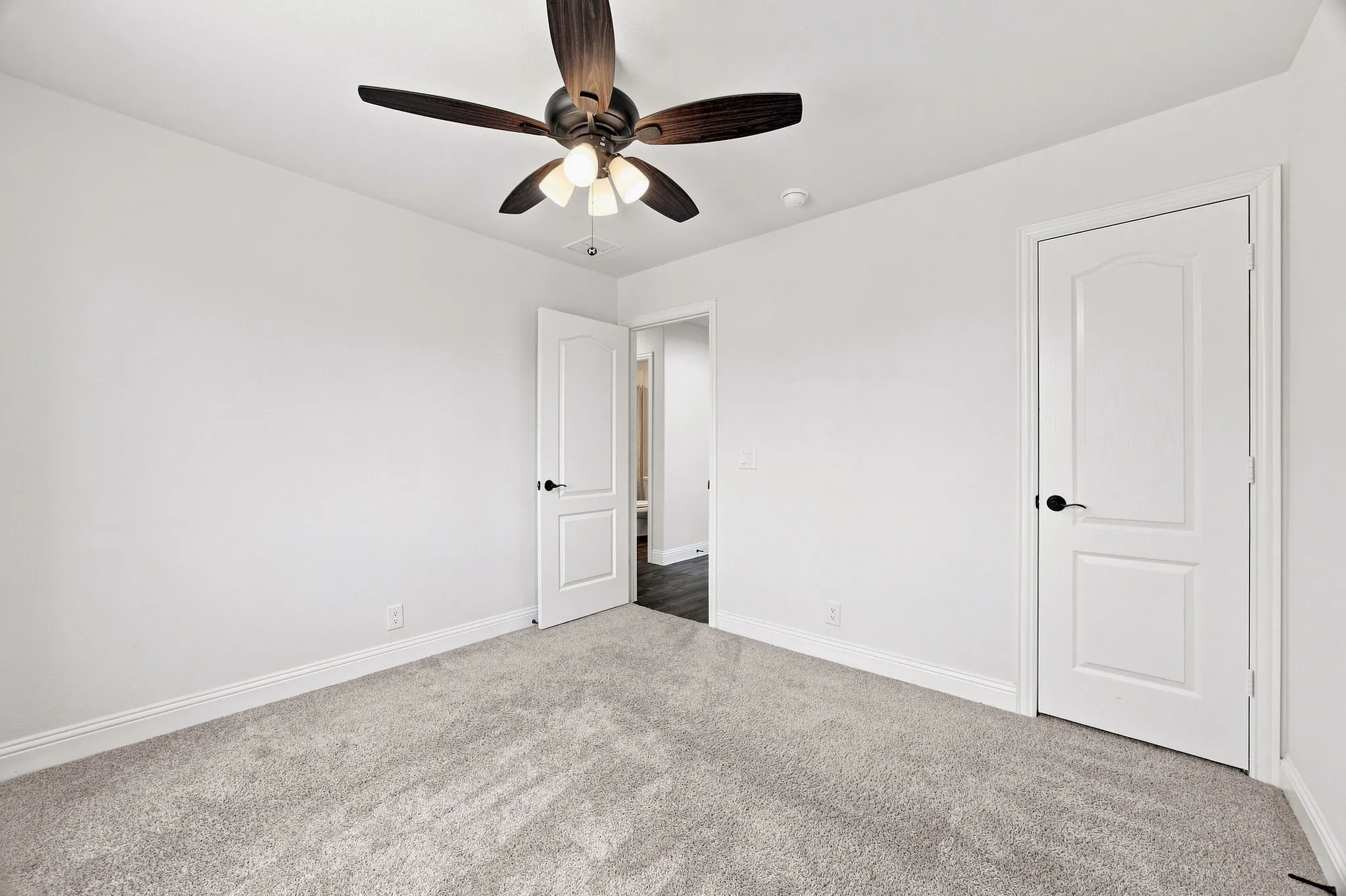 Single Family Residence For Sale in Denton County , 7217 Bird Cherry Lane, Little Elm, Texas 76227, 4 Bedroom, 3 Bathroom, 2 Garage spaces, 2,456 Sqft, built in 2022, mls#21330524, Real Estate Agent in Little Elm, Homes For Sale in Denton county, Homes For Sale in Little Elm, Realtor in Little Elm Texas, Real Estate Brokerage Independent Realty Texas, Luminita Cordes Realtor