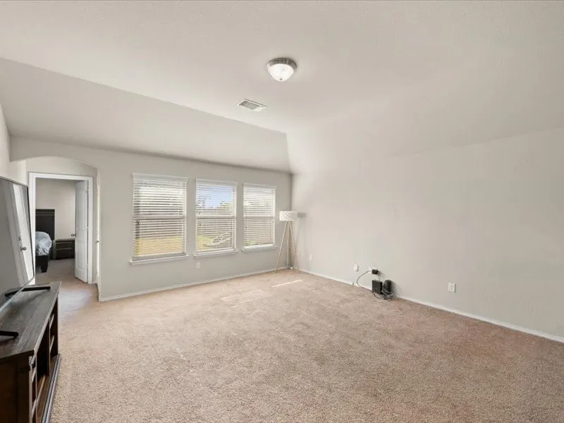 Single Family Residence For Sale in Tarrant County , 10117 S Race Street, Fort Worth, Texas 76140, 3 Bedroom, 2 Bathroom, 2 Garage spaces, 1,580 Sqft, built in 2016, mls#21358642, Real Estate Agent in Fort Worth, Homes For Sale in Tarrant county, Homes For Sale in Fort Worth, Realtor in Fort Worth Texas, Real Estate Brokerage Independent Realty Texas, Luminita Cordes Realtor