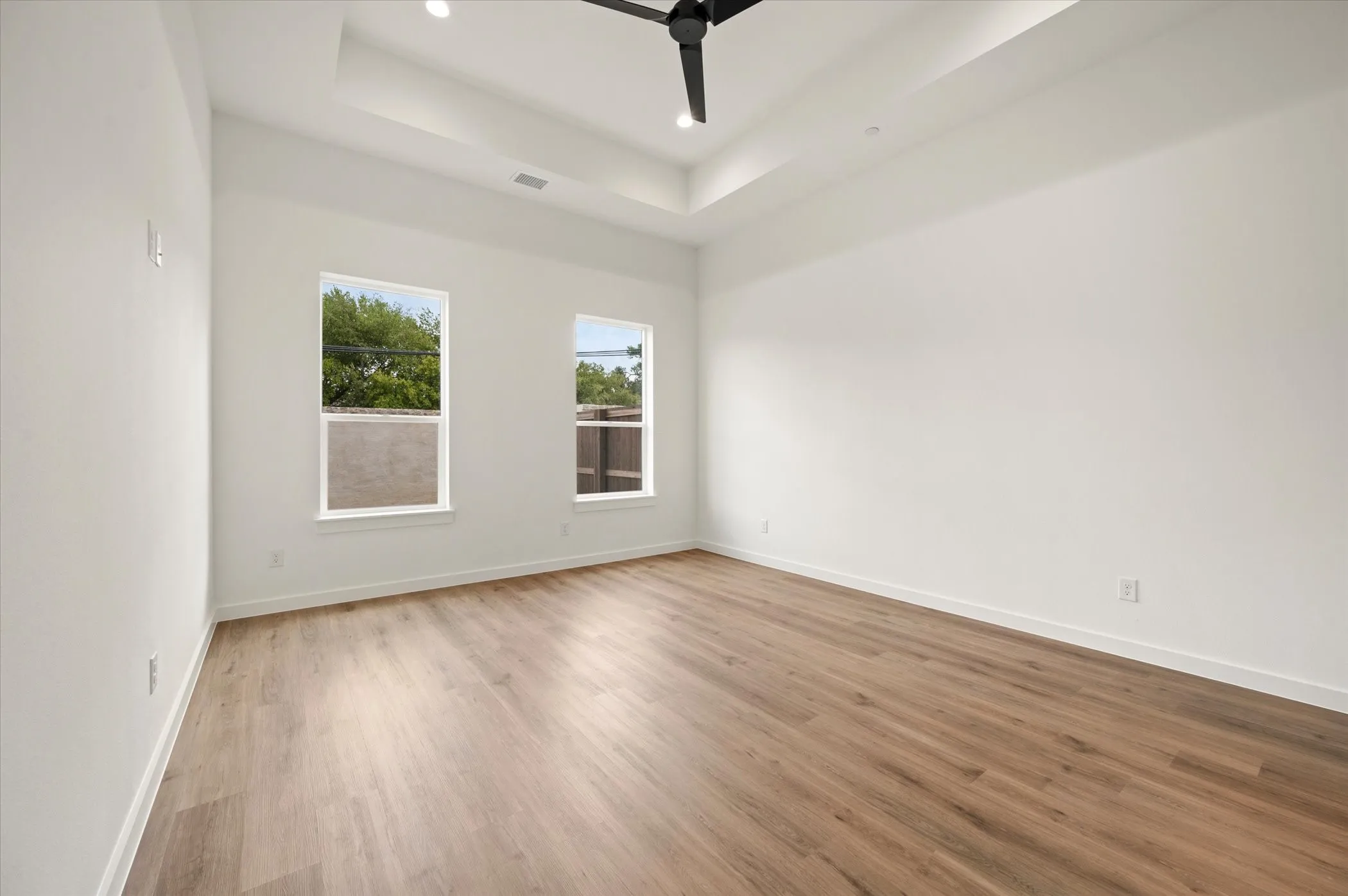 Single Family Residence For Rent in Tarrant County , 312 Tillery Circle, Grapevine, Texas 76051, 3 Bedroom, 3 Bathroom, 2 Garage spaces, 2,065 Sqft, built in 2023, mls#21359033, Real Estate Agent in Grapevine, Homes For Rent in Tarrant county, Homes For Rent in Grapevine, Realtor in Grapevine Texas, Real Estate Brokerage Independent Realty Texas, Luminita Cordes Realtor