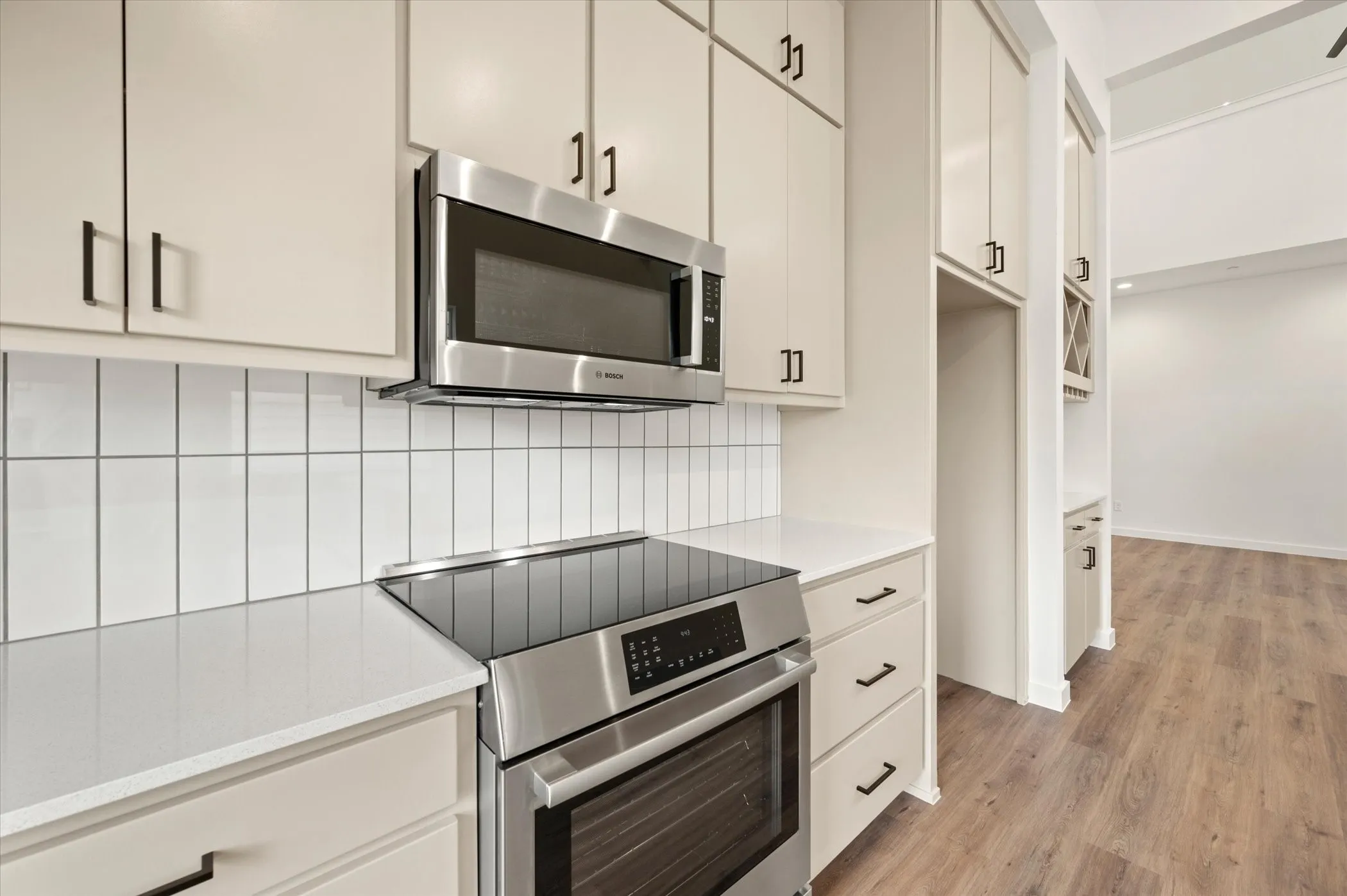 Single Family Residence For Rent in Tarrant County , 312 Tillery Circle, Grapevine, Texas 76051, 3 Bedroom, 3 Bathroom, 2 Garage spaces, 2,065 Sqft, built in 2023, mls#21359033, Real Estate Agent in Grapevine, Homes For Rent in Tarrant county, Homes For Rent in Grapevine, Realtor in Grapevine Texas, Real Estate Brokerage Independent Realty Texas, Luminita Cordes Realtor