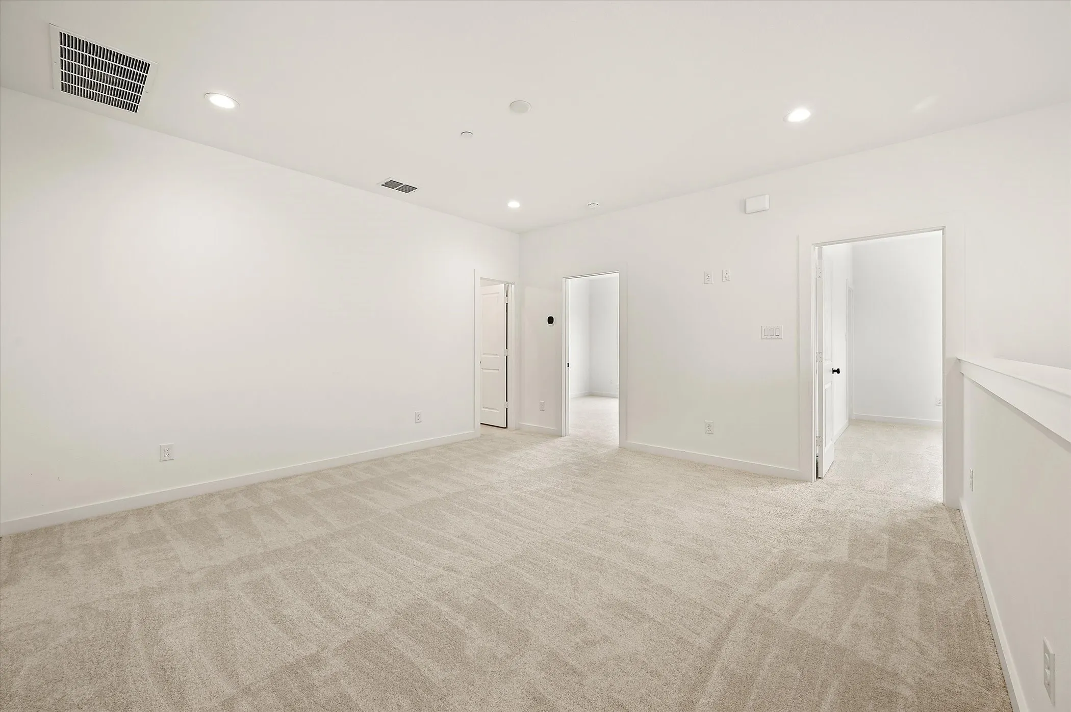 Single Family Residence For Rent in Tarrant County , 312 Tillery Circle, Grapevine, Texas 76051, 3 Bedroom, 3 Bathroom, 2 Garage spaces, 2,065 Sqft, built in 2023, mls#21359033, Real Estate Agent in Grapevine, Homes For Rent in Tarrant county, Homes For Rent in Grapevine, Realtor in Grapevine Texas, Real Estate Brokerage Independent Realty Texas, Luminita Cordes Realtor