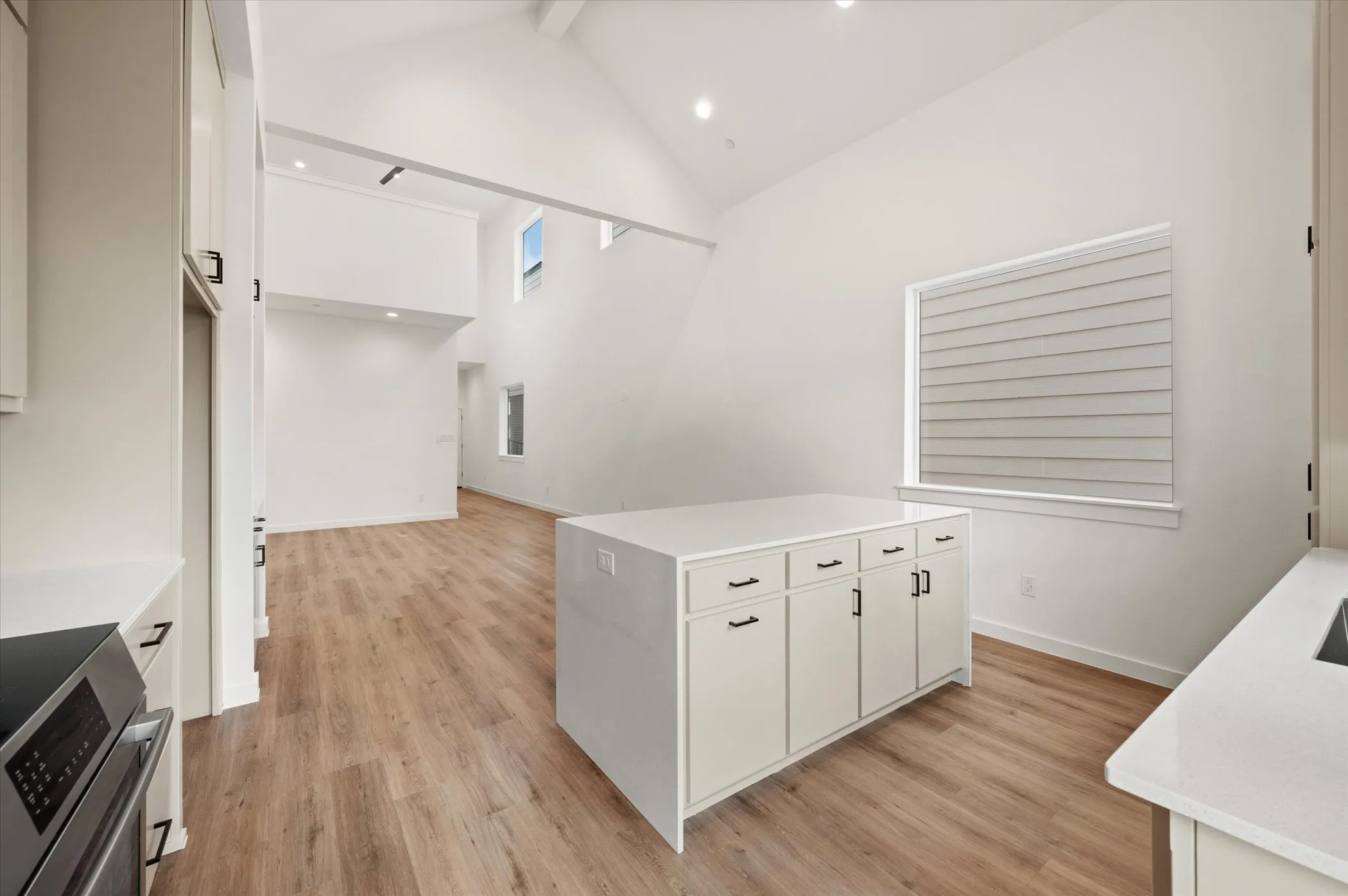 Single Family Residence For Rent in Tarrant County , 312 Tillery Circle, Grapevine, Texas 76051, 3 Bedroom, 3 Bathroom, 2 Garage spaces, 2,065 Sqft, built in 2023, mls#21359033, Real Estate Agent in Grapevine, Homes For Rent in Tarrant county, Homes For Rent in Grapevine, Realtor in Grapevine Texas, Real Estate Brokerage Independent Realty Texas, Luminita Cordes Realtor