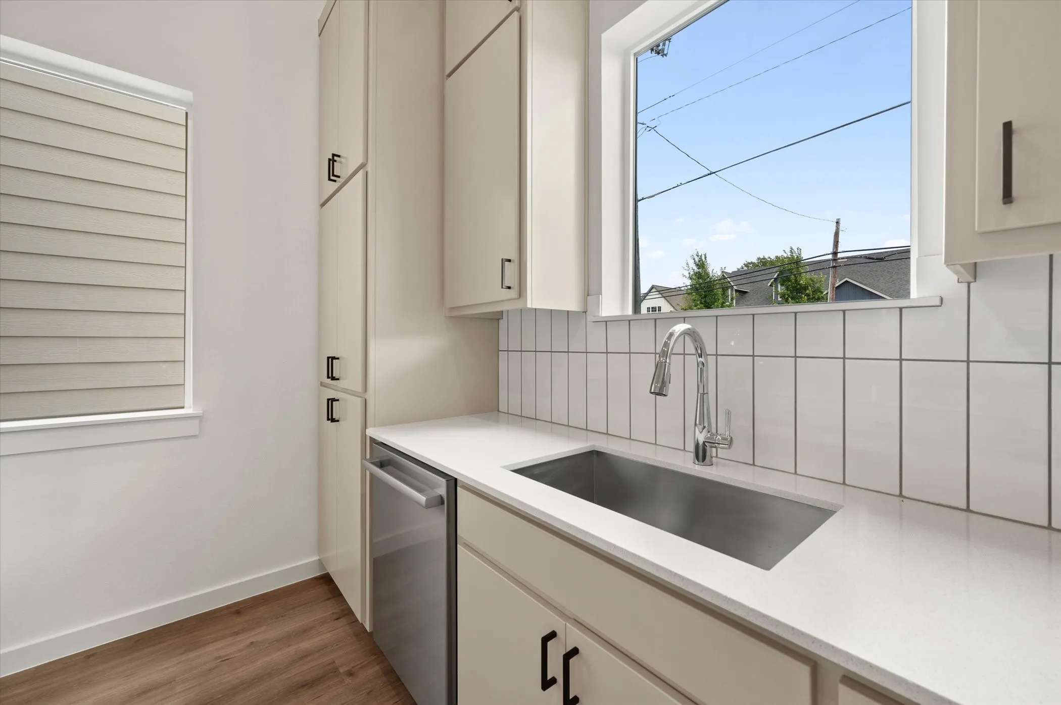 Single Family Residence For Rent in Tarrant County , 312 Tillery Circle, Grapevine, Texas 76051, 3 Bedroom, 3 Bathroom, 2 Garage spaces, 2,065 Sqft, built in 2023, mls#21359033, Real Estate Agent in Grapevine, Homes For Rent in Tarrant county, Homes For Rent in Grapevine, Realtor in Grapevine Texas, Real Estate Brokerage Independent Realty Texas, Luminita Cordes Realtor
