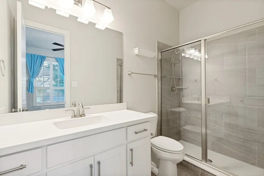 Single Family Residence For Sale in Collin County , 6220 Crystal Cove Court, Mc Kinney, Texas 75071, 4 Bedroom, 5 Bathroom, 3 Garage spaces, 4,061 Sqft, built in 2018, mls#21359040, Real Estate Agent in Mc Kinney, Homes For Sale in Collin county, Homes For Sale in Mc Kinney, Realtor in Mc Kinney Texas, Real Estate Brokerage Independent Realty Texas, Luminita Cordes Realtor