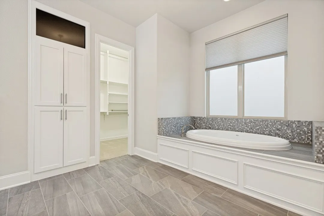 Single Family Residence For Sale in Collin County , 6220 Crystal Cove Court, Mc Kinney, Texas 75071, 4 Bedroom, 5 Bathroom, 3 Garage spaces, 4,061 Sqft, built in 2018, mls#21359040, Real Estate Agent in Mc Kinney, Homes For Sale in Collin county, Homes For Sale in Mc Kinney, Realtor in Mc Kinney Texas, Real Estate Brokerage Independent Realty Texas, Luminita Cordes Realtor