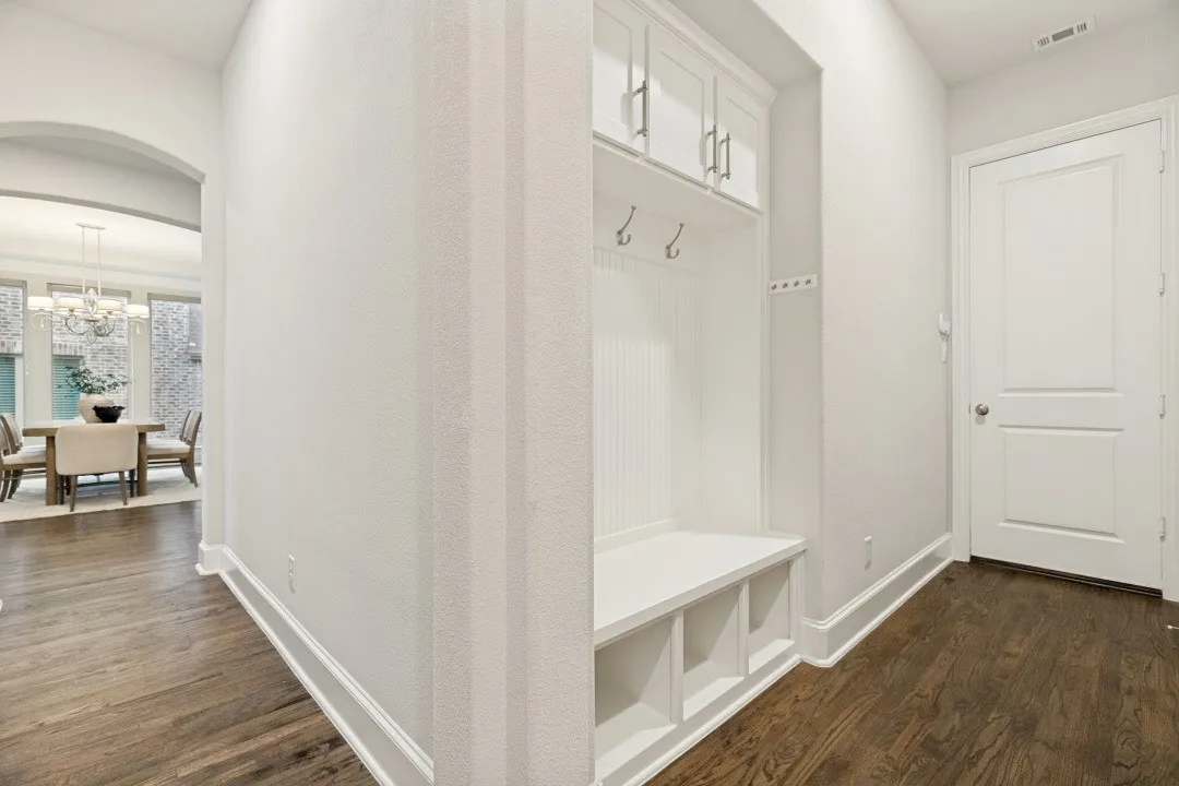 Single Family Residence For Sale in Collin County , 6220 Crystal Cove Court, Mc Kinney, Texas 75071, 4 Bedroom, 5 Bathroom, 3 Garage spaces, 4,061 Sqft, built in 2018, mls#21359040, Real Estate Agent in Mc Kinney, Homes For Sale in Collin county, Homes For Sale in Mc Kinney, Realtor in Mc Kinney Texas, Real Estate Brokerage Independent Realty Texas, Luminita Cordes Realtor