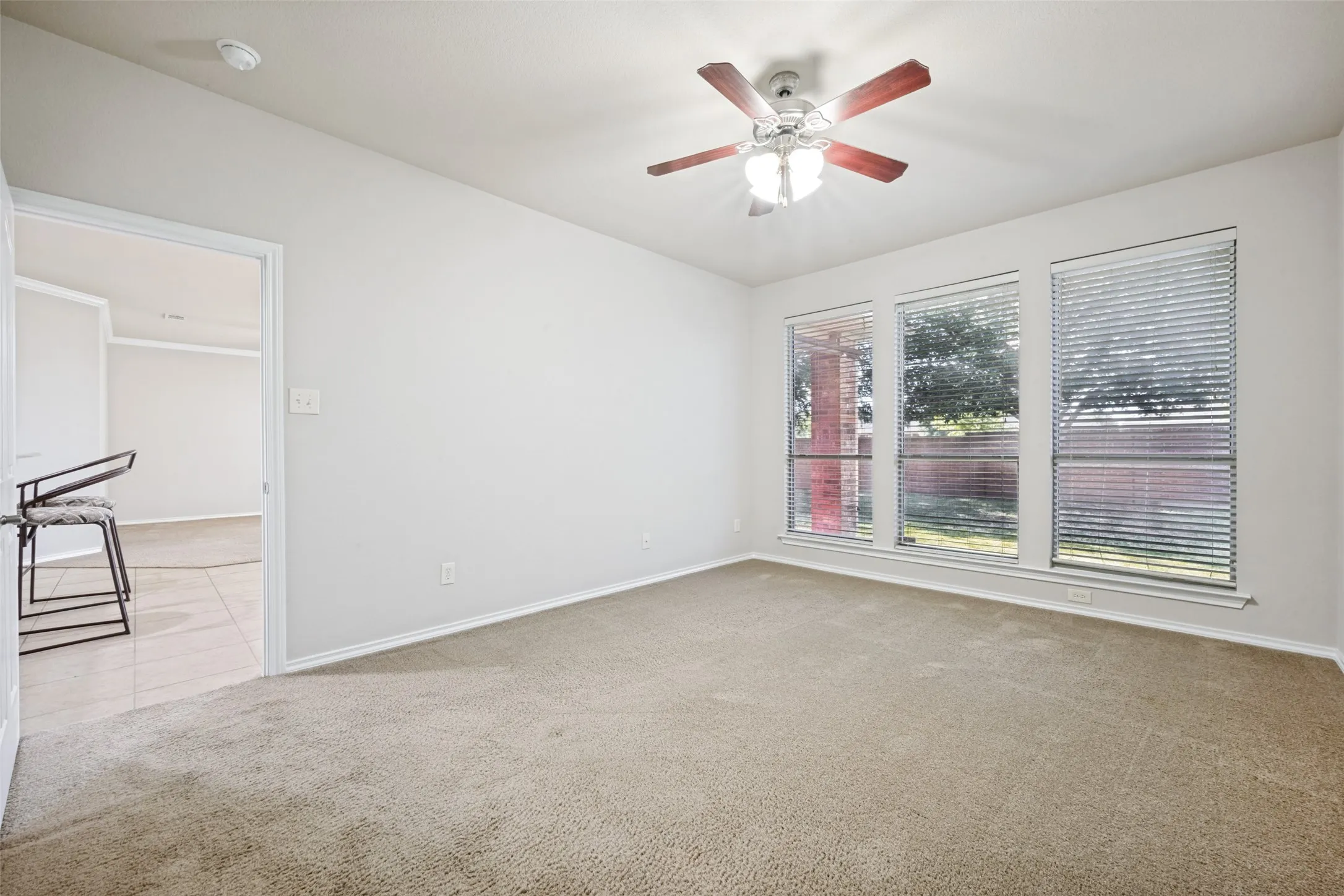 Single Family Residence For Sale in Denton County , 3225 Buckthorn Lane, Denton, Texas 76226, 3 Bedroom, 2 Bathroom, 2 Garage spaces, 1,872 Sqft, built in 2008, mls#21352791, Real Estate Agent in Denton, Homes For Sale in Denton county, Homes For Sale in Denton, Realtor in Denton Texas, Real Estate Brokerage Independent Realty Texas, Luminita Cordes Realtor