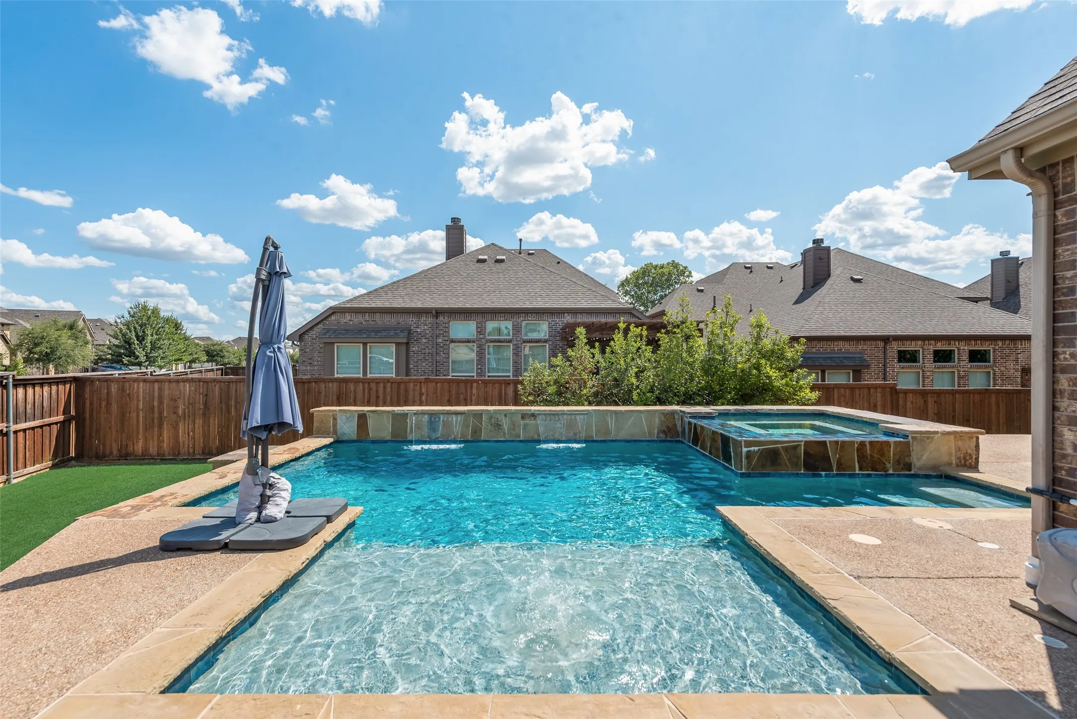 Single Family Residence For Sale in Tarrant County , 5001 Stockwhip Drive, Fort Worth, Texas 76036, 3 Bedroom, 2 Bathroom, 2 Garage spaces, 1,855 Sqft, built in 2017, mls#21358977, Real Estate Agent in Fort Worth, Homes For Sale in Tarrant county, Homes For Sale in Fort Worth, Realtor in Fort Worth Texas, Real Estate Brokerage Independent Realty Texas, Luminita Cordes Realtor