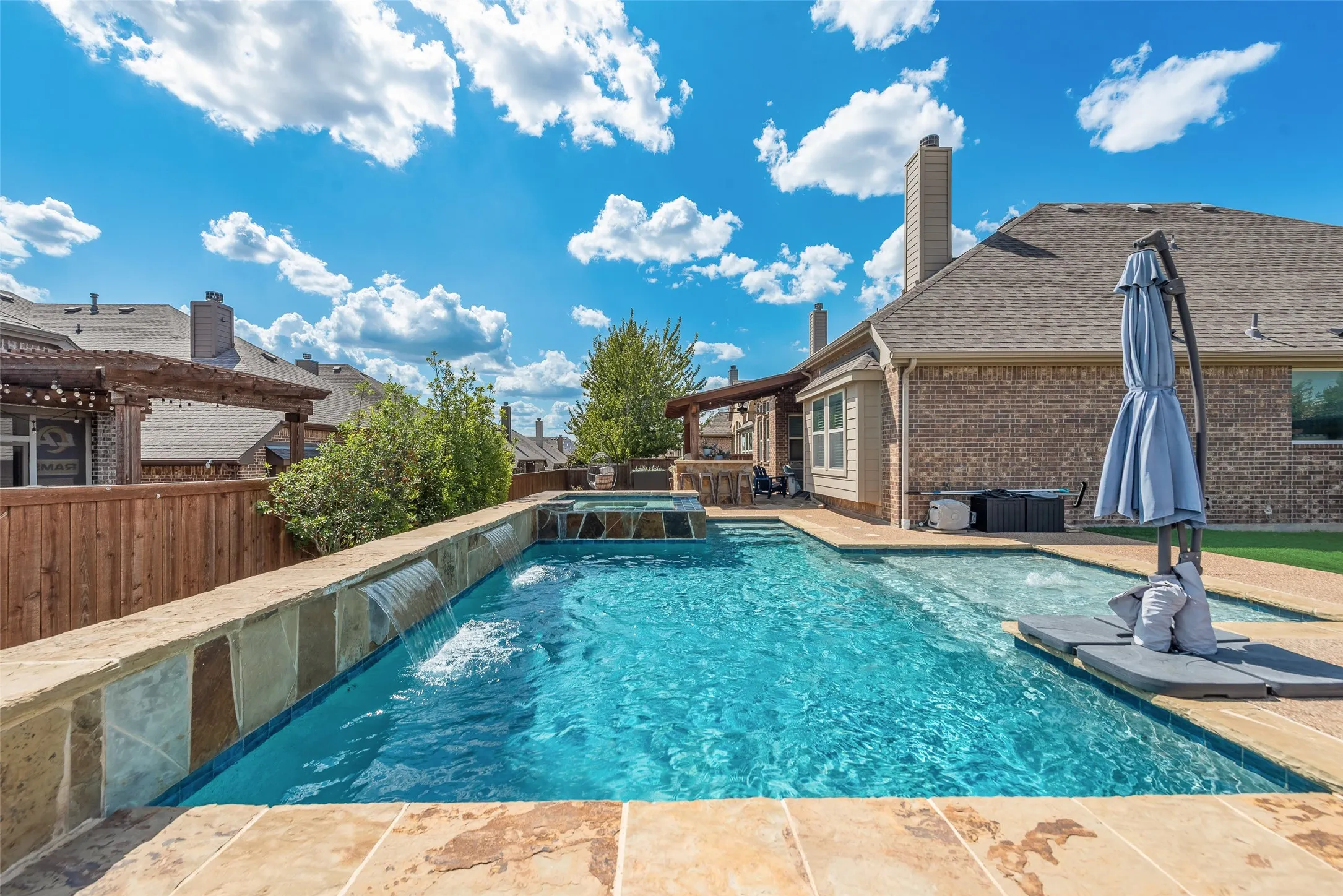 Single Family Residence For Sale in Tarrant County , 5001 Stockwhip Drive, Fort Worth, Texas 76036, 3 Bedroom, 2 Bathroom, 2 Garage spaces, 1,855 Sqft, built in 2017, mls#21358977, Real Estate Agent in Fort Worth, Homes For Sale in Tarrant county, Homes For Sale in Fort Worth, Realtor in Fort Worth Texas, Real Estate Brokerage Independent Realty Texas, Luminita Cordes Realtor
