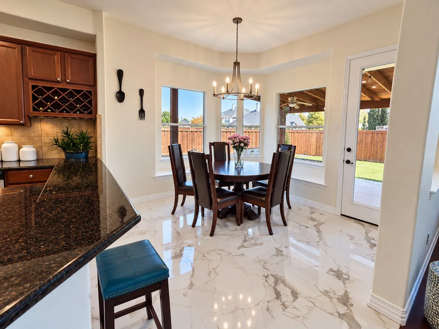 Single Family Residence For Sale in Denton County , 12590 Alfa Romeo Way, Frisco, Texas 75033, 4 Bedroom, 4 Bathroom, 2 Garage spaces, 3,707 Sqft, built in 2006, mls#21356211, Real Estate Agent in Frisco, Homes For Sale in Denton county, Homes For Sale in Frisco, Realtor in Frisco Texas, Real Estate Brokerage Independent Realty Texas, Luminita Cordes Realtor