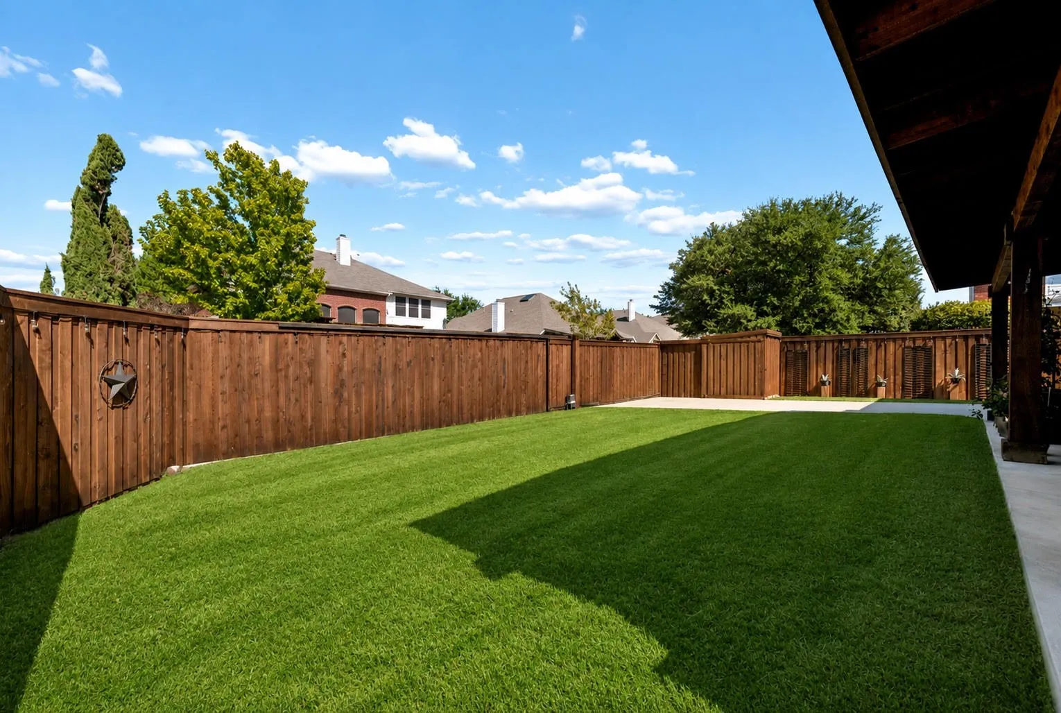 Single Family Residence For Sale in Denton County , 12590 Alfa Romeo Way, Frisco, Texas 75033, 4 Bedroom, 4 Bathroom, 2 Garage spaces, 3,707 Sqft, built in 2006, mls#21356211, Real Estate Agent in Frisco, Homes For Sale in Denton county, Homes For Sale in Frisco, Realtor in Frisco Texas, Real Estate Brokerage Independent Realty Texas, Luminita Cordes Realtor
