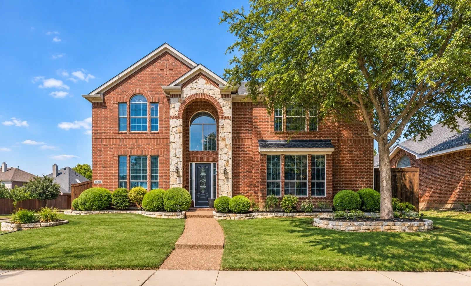 Single Family Residence For Sale in Denton County , 12590 Alfa Romeo Way, Frisco, Texas 75033, 4 Bedroom, 4 Bathroom, 2 Garage spaces, 3,707 Sqft, built in 2006, mls#21356211, Real Estate Agent in Frisco, Homes For Sale in Denton county, Homes For Sale in Frisco, Realtor in Frisco Texas, Real Estate Brokerage Independent Realty Texas, Luminita Cordes Realtor