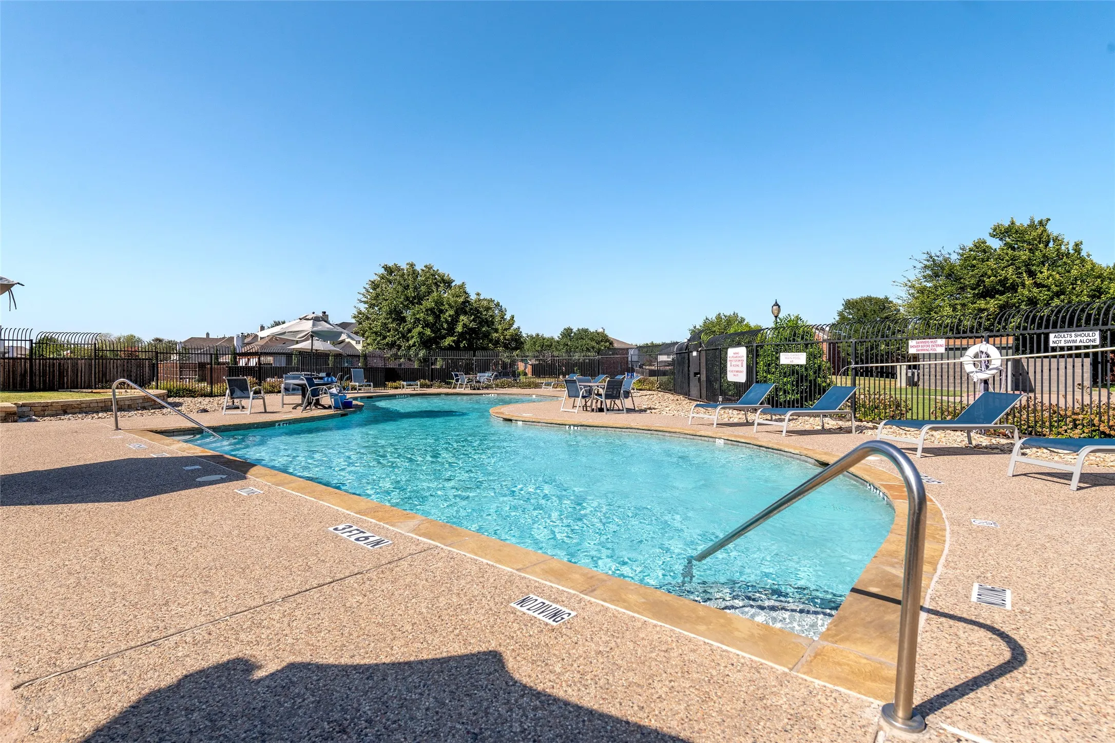 Single Family Residence For Sale in Denton County , 12590 Alfa Romeo Way, Frisco, Texas 75033, 4 Bedroom, 4 Bathroom, 2 Garage spaces, 3,707 Sqft, built in 2006, mls#21356211, Real Estate Agent in Frisco, Homes For Sale in Denton county, Homes For Sale in Frisco, Realtor in Frisco Texas, Real Estate Brokerage Independent Realty Texas, Luminita Cordes Realtor