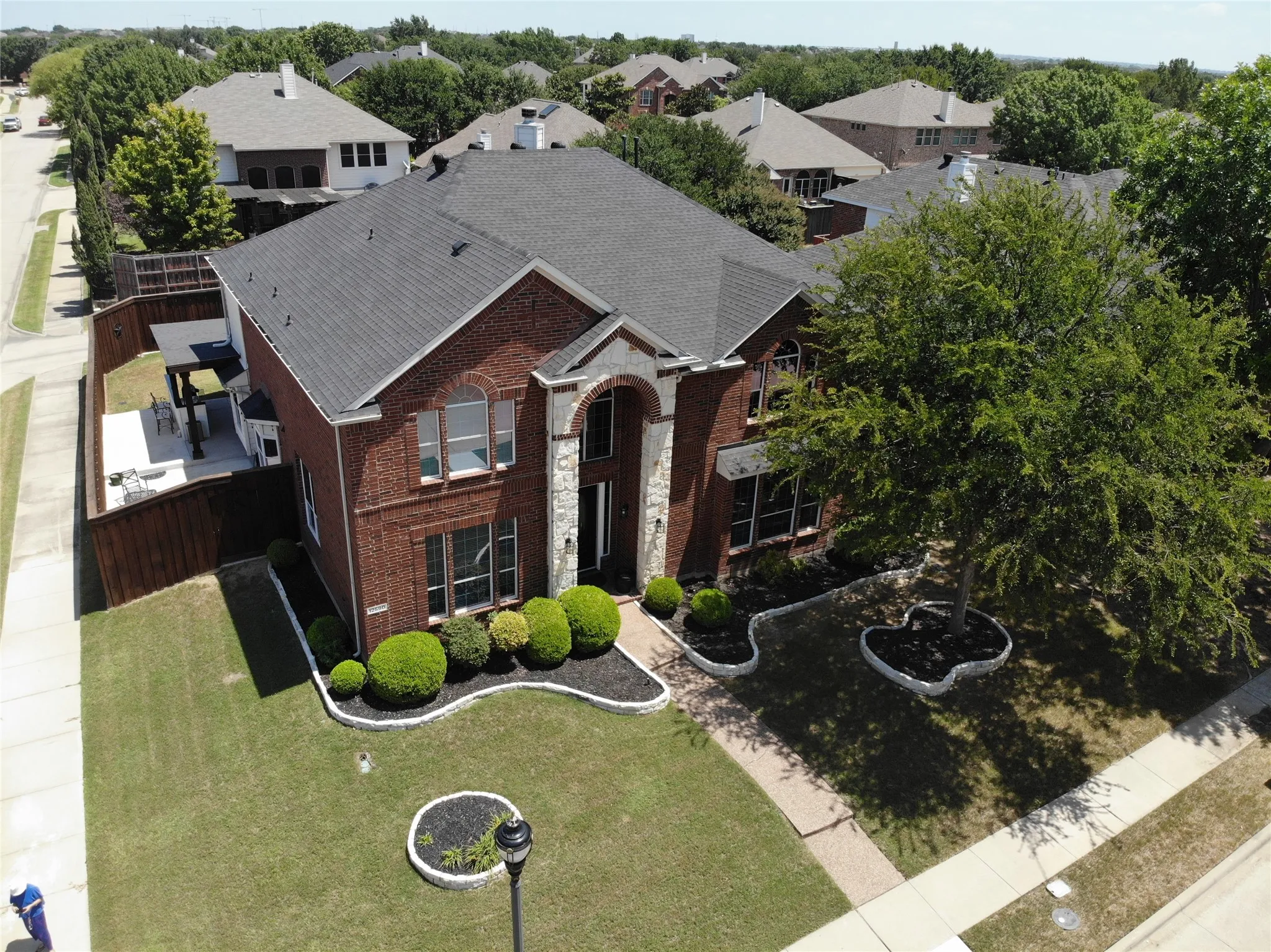 Single Family Residence For Sale in Denton County , 12590 Alfa Romeo Way, Frisco, Texas 75033, 4 Bedroom, 4 Bathroom, 2 Garage spaces, 3,707 Sqft, built in 2006, mls#21356211, Real Estate Agent in Frisco, Homes For Sale in Denton county, Homes For Sale in Frisco, Realtor in Frisco Texas, Real Estate Brokerage Independent Realty Texas, Luminita Cordes Realtor