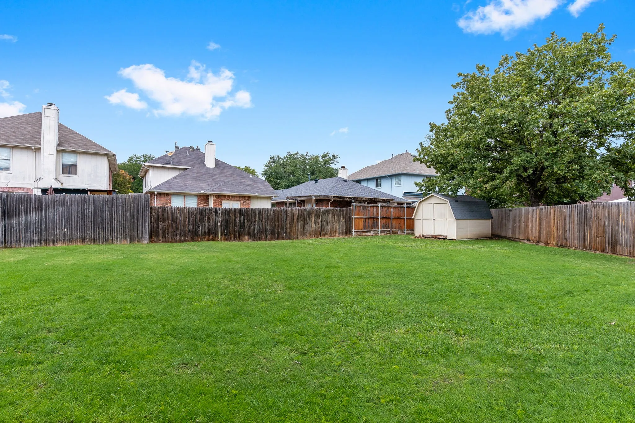 Single Family Residence For Rent in Denton County , 1704 Sandera Court, Flower Mound, Texas 75028, 4 Bedroom, 3 Bathroom, 2 Garage spaces, 2,034 Sqft, built in 1992, mls#21355399, Real Estate Agent in Flower Mound, Homes For Rent in Denton county, Homes For Rent in Flower Mound, Realtor in Flower Mound Texas, Real Estate Brokerage Independent Realty Texas, Luminita Cordes Realtor